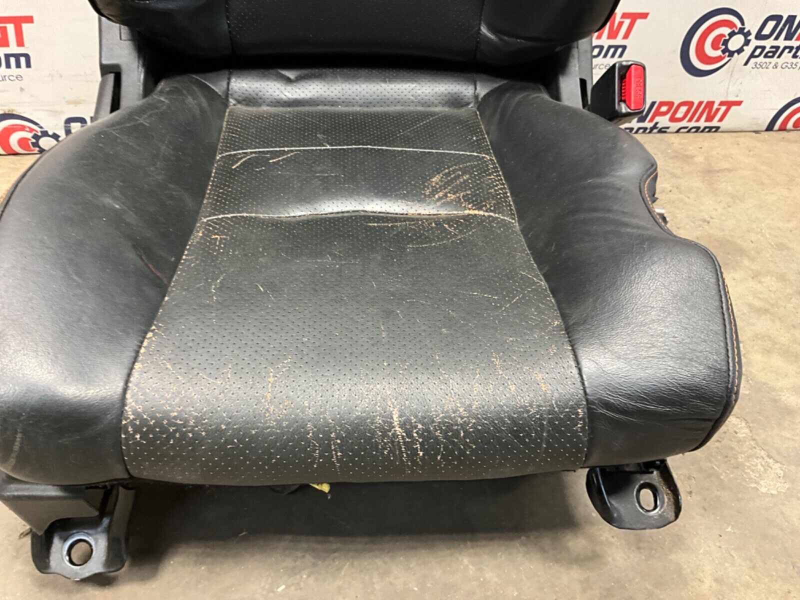 2004 Nissan Z33 350Z Passenger Right Power Leather Seat OEM 22BLCF9 - On Point Parts Inc