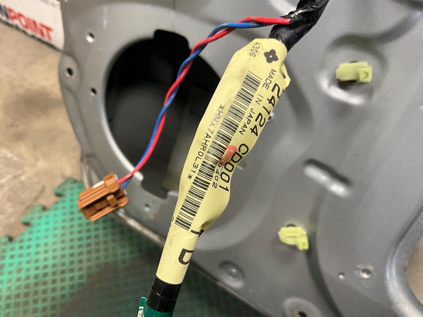 2004 Nissan Z33 350Z Passenger Right Door Shell OEM 22BLCF1 - On Point Parts Inc