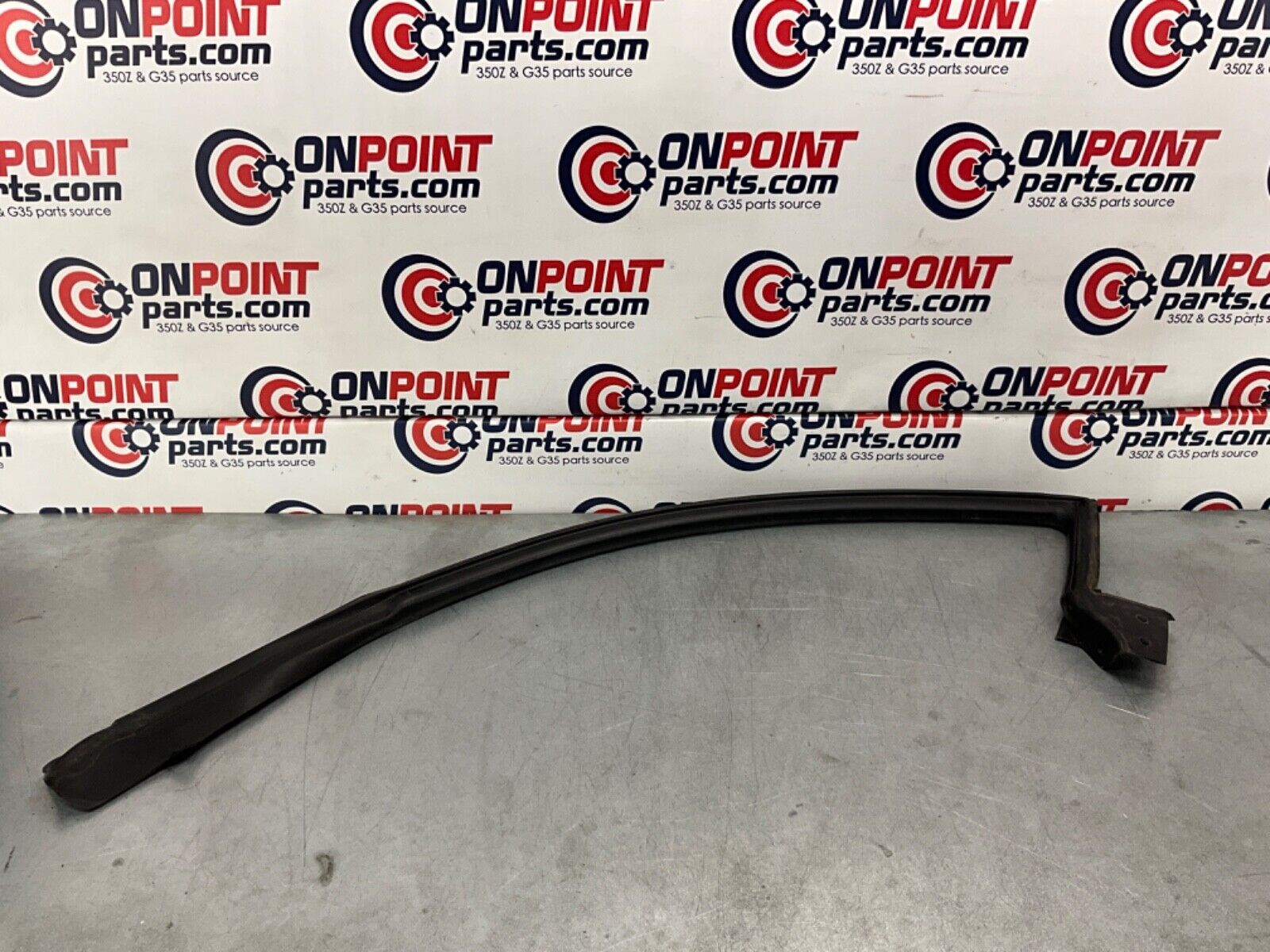 2004 Nissan Z33 350Z Driver Left Upper A Pillar Weatherstrip Seal OEM 22BLCFA - On Point Parts Inc