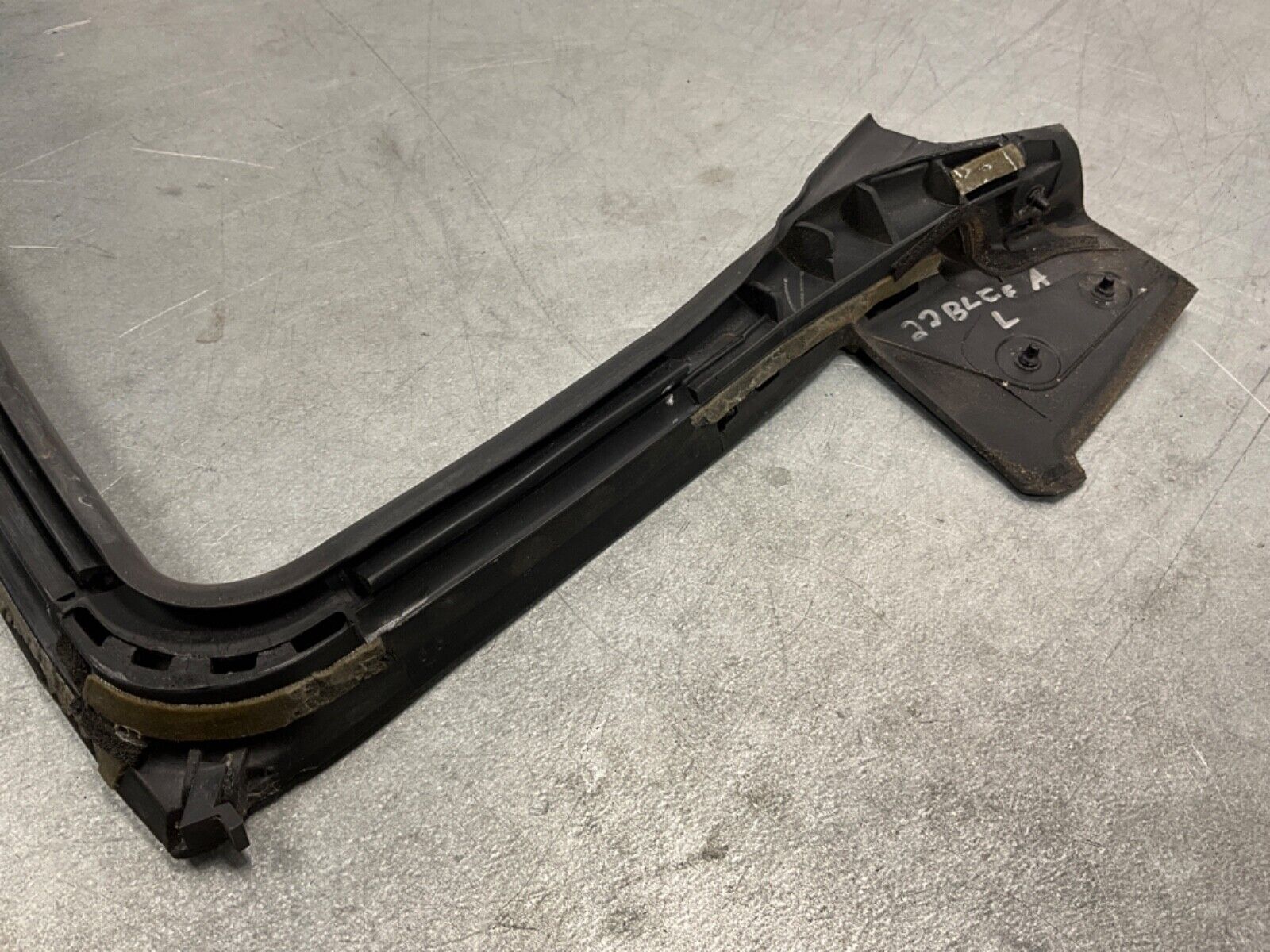 2004 Nissan Z33 350Z Driver Left Upper A Pillar Weatherstrip Seal OEM 22BLCFA - On Point Parts Inc