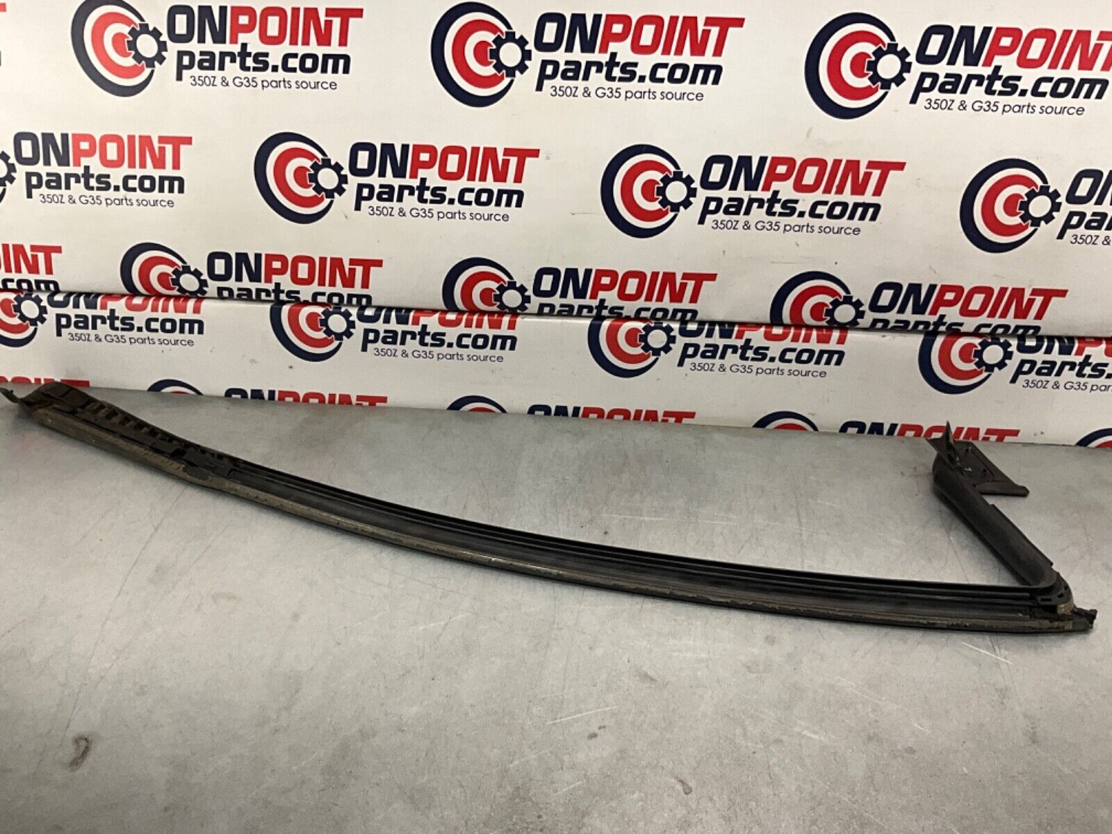 2004 Nissan Z33 350Z Driver Left Upper A Pillar Weatherstrip Seal OEM 22BLCFA - On Point Parts Inc
