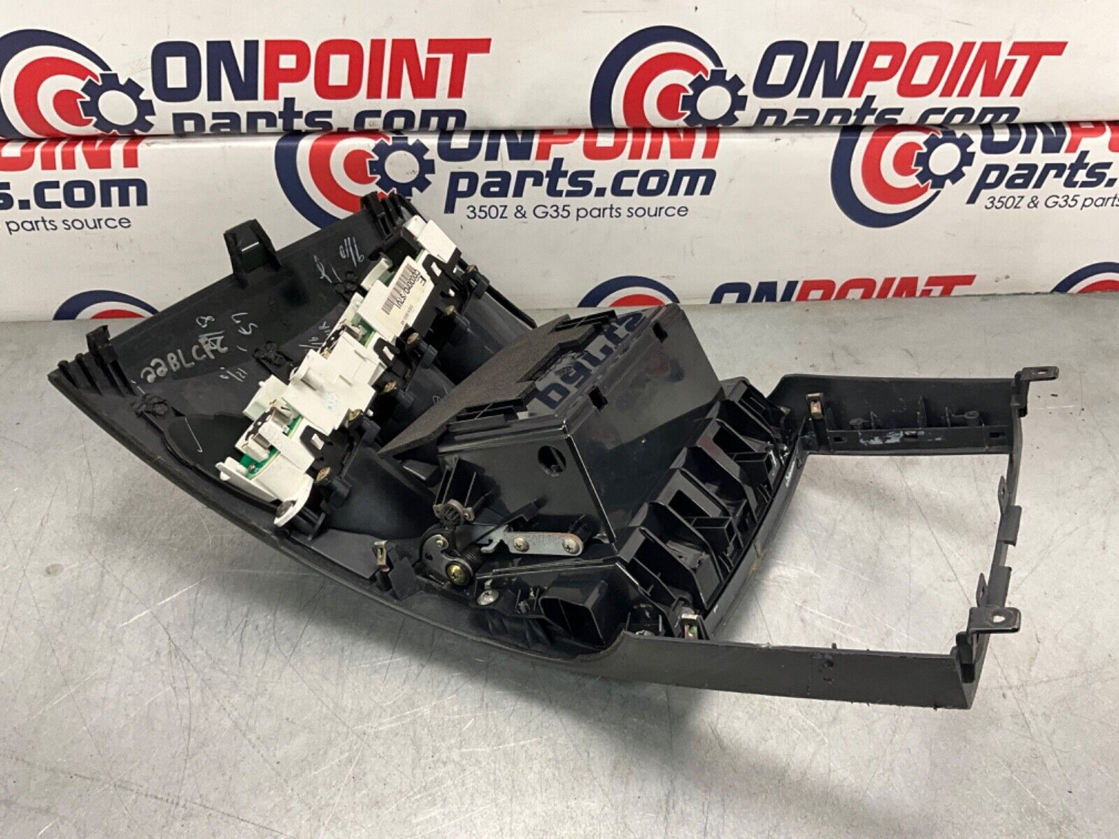 2004 Nissan Z33 350Z Center Dash Panel Storage Instrument Cluster OEM 22BLCF7 - On Point Parts Inc