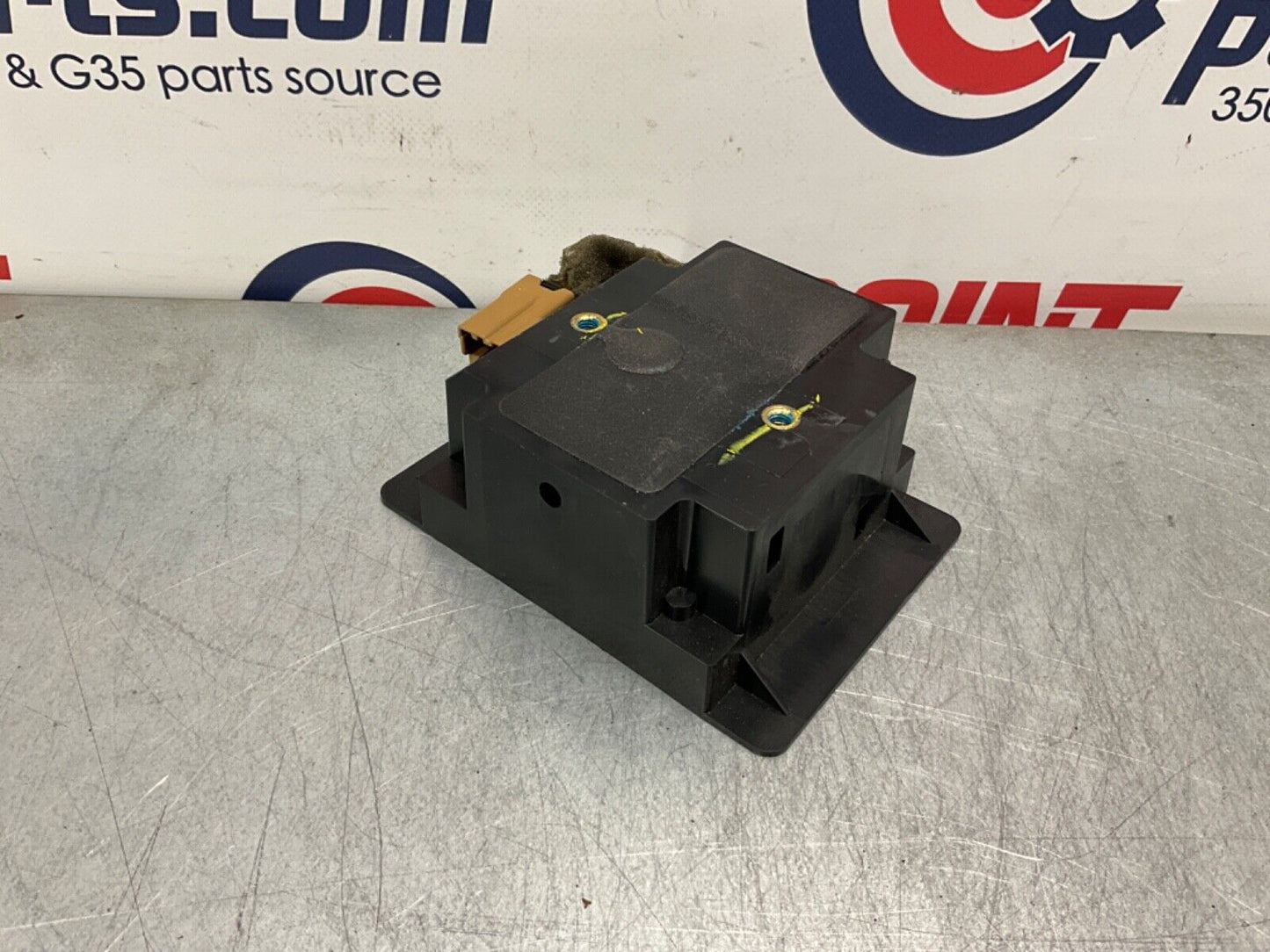 2004 Nissan Z33 350Z Bose Subwoofer Speaker Amplifier 28060 OEM 22BLCFC - On Point Parts Inc