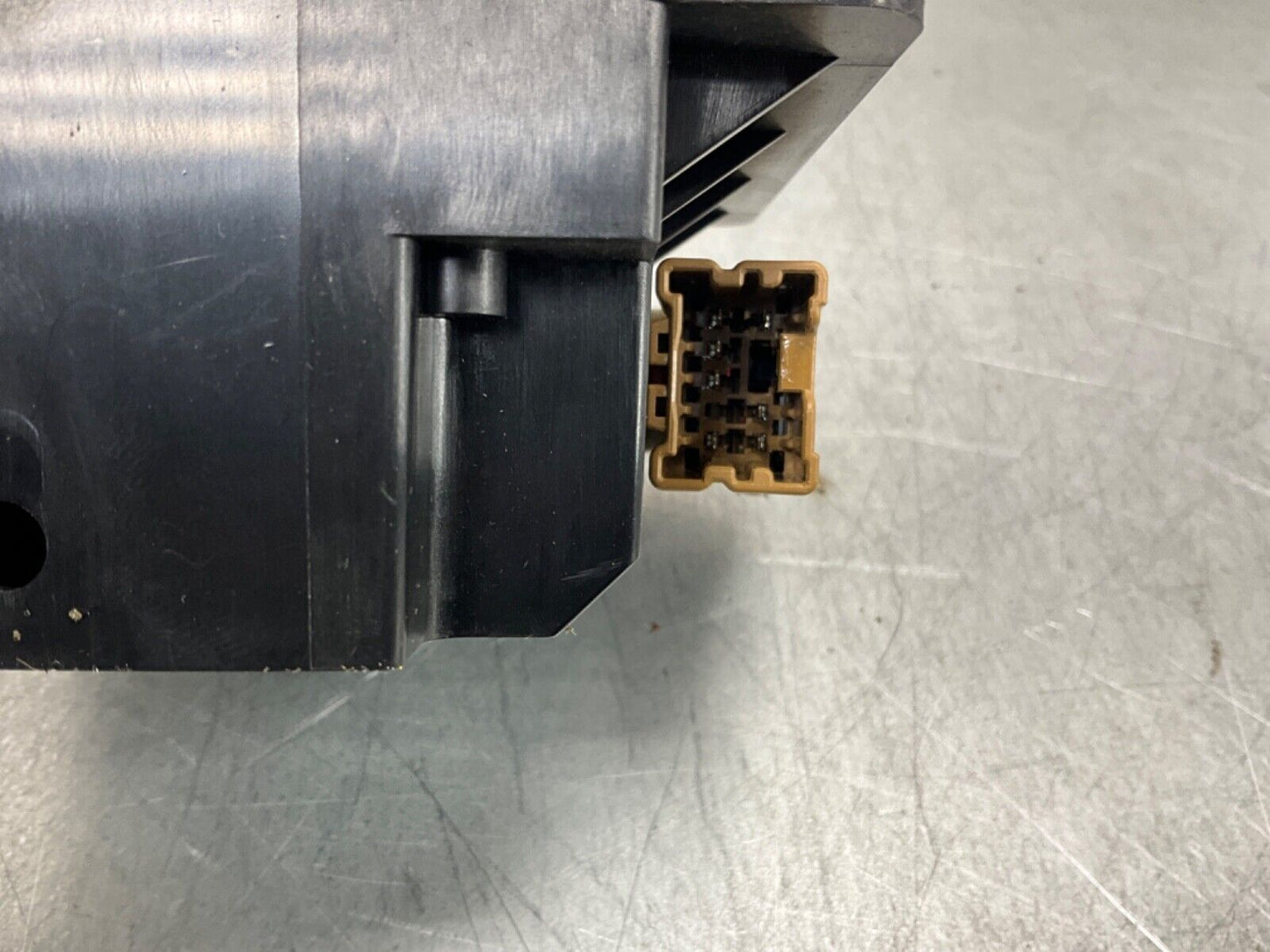 2004 Nissan Z33 350Z Bose Subwoofer Speaker Amplifier 28060 OEM 22BLCFC - On Point Parts Inc