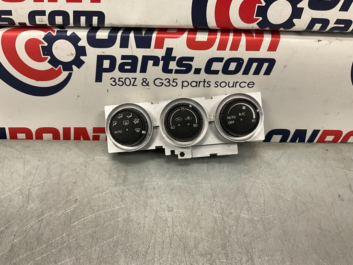 2004 Nissan Z33 350ZAC Climate Control Switches 27500 OEM 22BLCFC - On Point Parts Inc