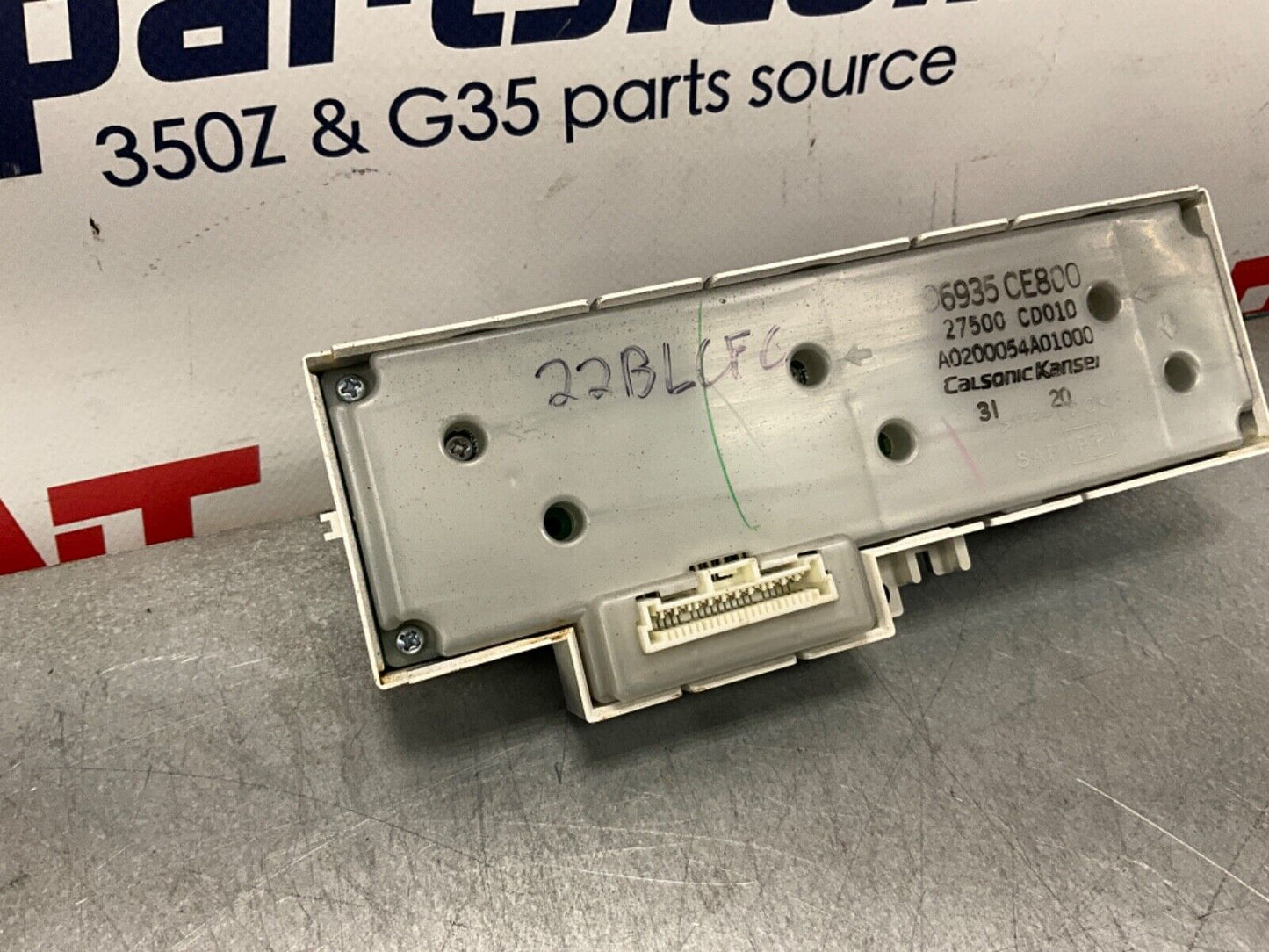 2004 Nissan Z33 350ZAC Climate Control Switches 27500 OEM 22BLCFC - On Point Parts Inc