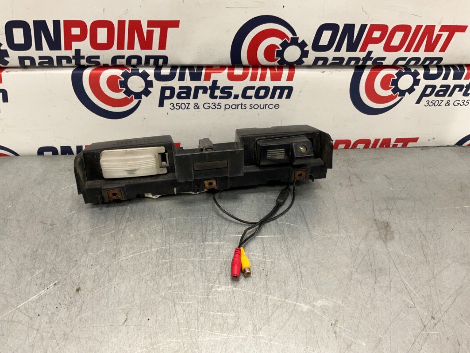 2004 Nissan Z33 350Z Trunk Opener Licence Plate Light with Camera OEM 22BLCFI - On Point Parts Inc
