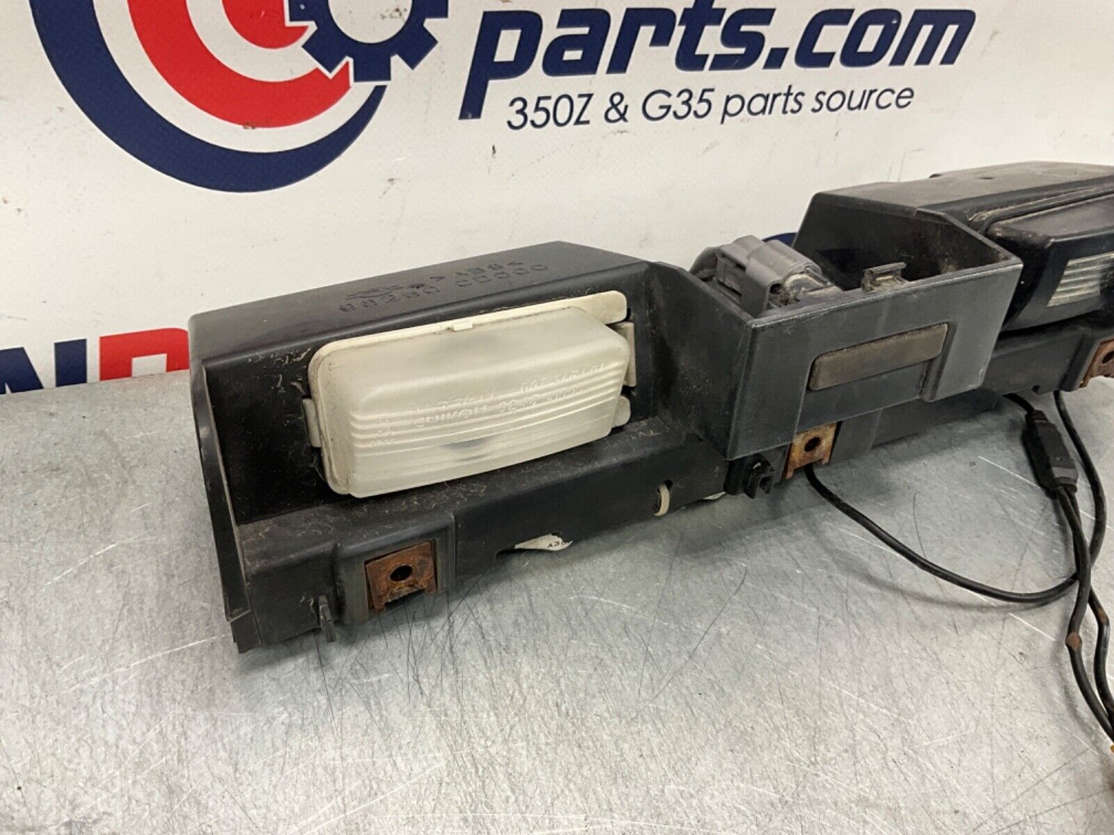 2004 Nissan Z33 350Z Trunk Opener Licence Plate Light with Camera OEM 22BLCFI - On Point Parts Inc