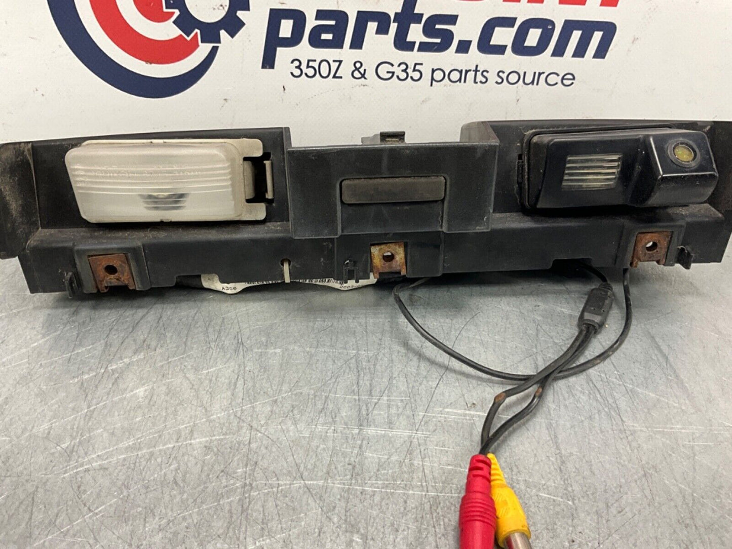 2004 Nissan Z33 350Z Trunk Opener Licence Plate Light with Camera OEM 22BLCFI - On Point Parts Inc