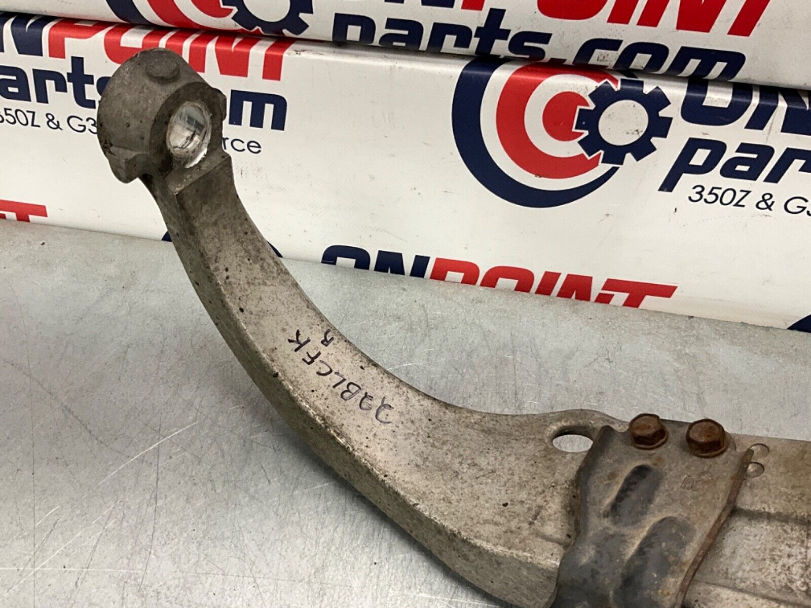 2004 Nissan Z33 350Z Passenger Right Steering Knuckle Spindle OEM 22BLCFK - On Point Parts Inc