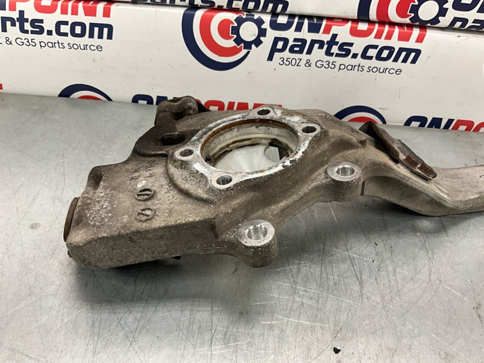 2004 Nissan Z33 350Z Passenger Right Steering Knuckle Spindle OEM 22BLCFK - On Point Parts Inc