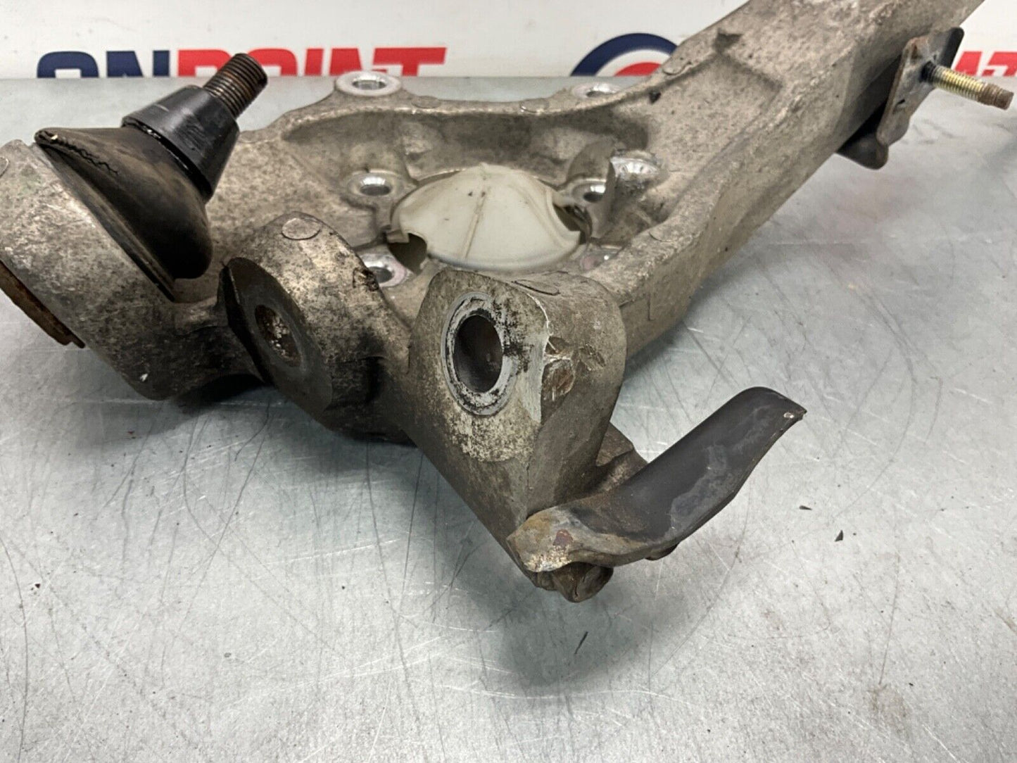 2004 Nissan Z33 350Z Passenger Right Steering Knuckle Spindle OEM 22BLCFK - On Point Parts Inc