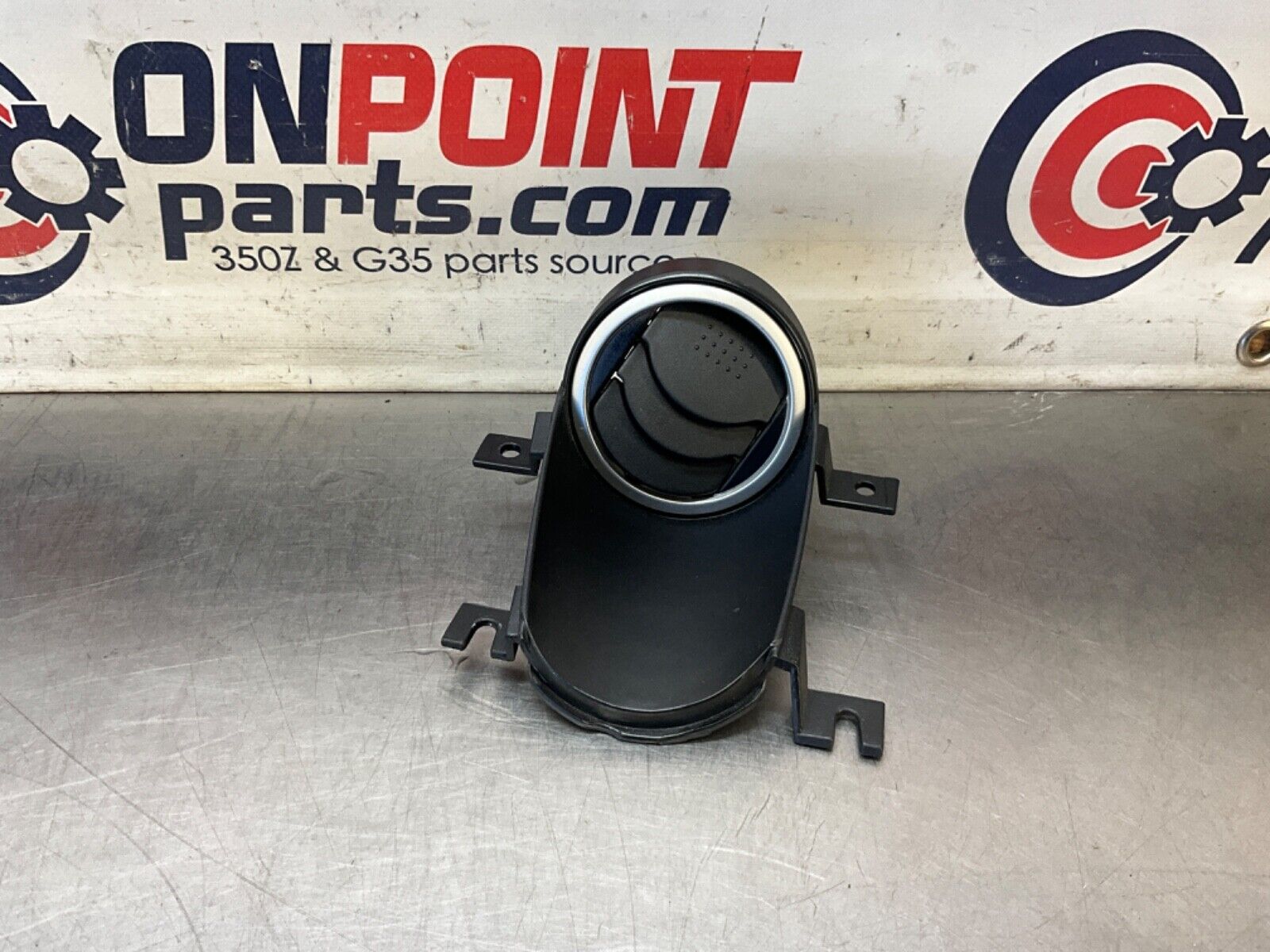 2004 Nissan Z33 350Z Passenger Right Door Vent Trim 80964 OEM 22BLCFE - On Point Parts Inc