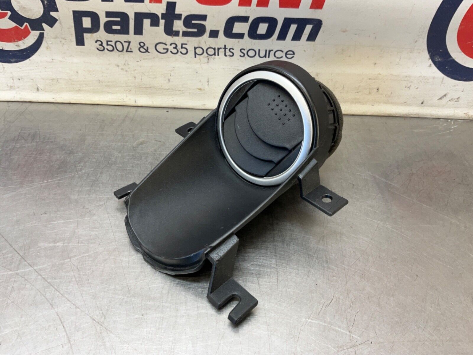 2004 Nissan Z33 350Z Passenger Right Door Vent Trim 80964 OEM 22BLCFE - On Point Parts Inc