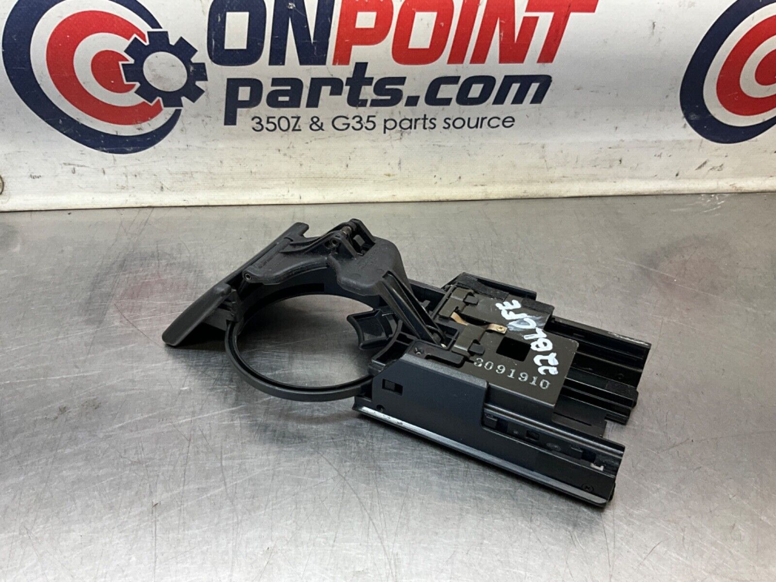2004 Nissan Z33 350Z Passenger Right Dash Pop Out Cupholder OEM 22BLCFE - On Point Parts Inc