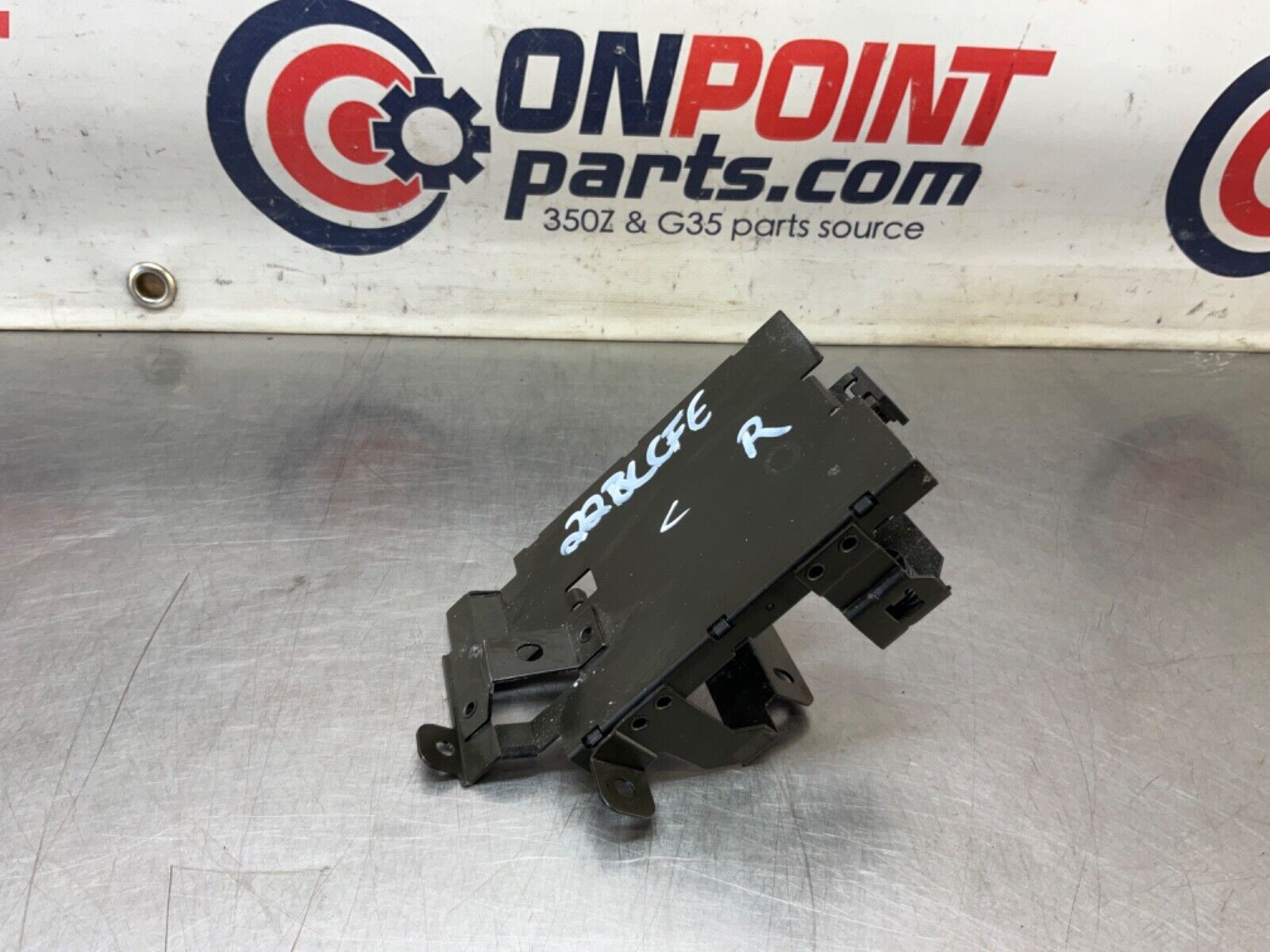 2004 Nissan Z33 350Z Passenger Right Dash Cup Holder Mount Bracket OEM 22BLCFE - On Point Parts Inc