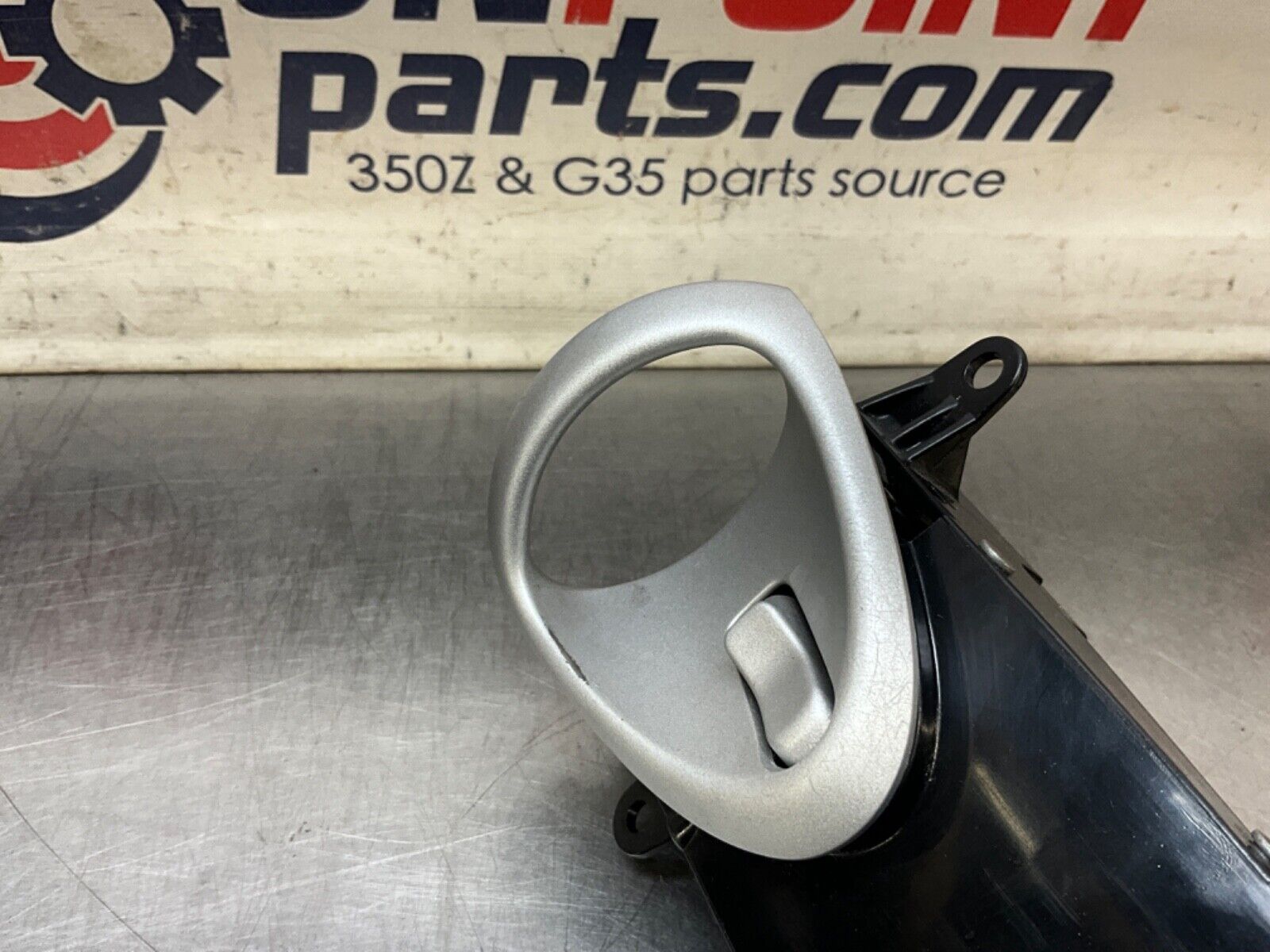 2004 Nissan Z33 350Z Passenger Right Interior Door Release Handle OEM 22BLCFE - On Point Parts Inc
