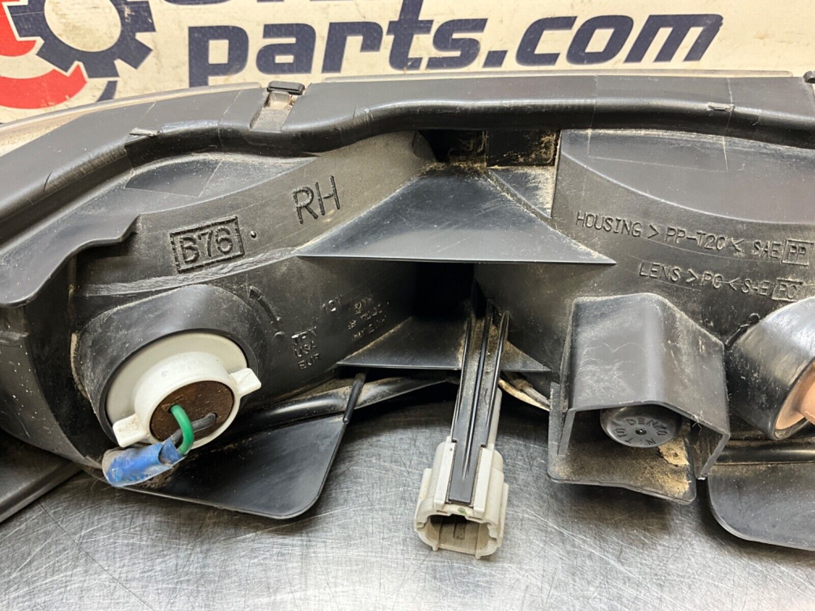 2004 Nissan Z33 350Z Passenger Right Rear Bumper Turn Signal Light OEM 22BLCFE - On Point Parts Inc