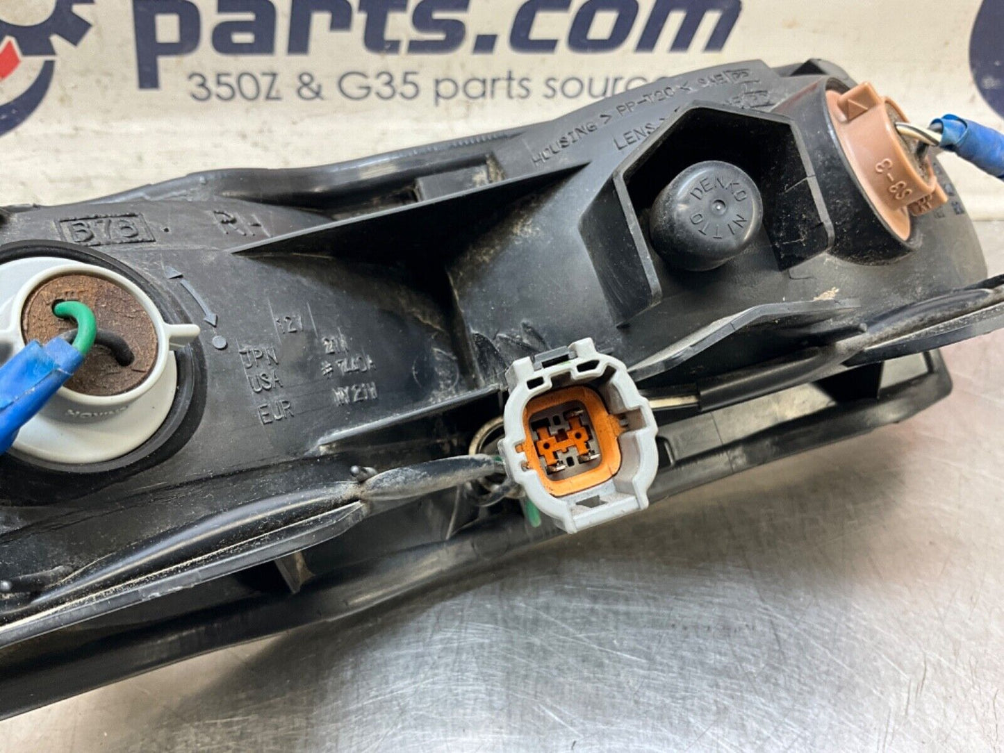 2004 Nissan Z33 350Z Passenger Right Rear Bumper Turn Signal Light OEM 22BLCFE - On Point Parts Inc
