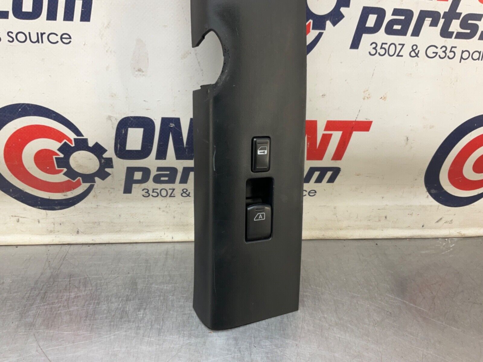 2004 Nissan Z33 350Z Passenger Right Window Door Lock Switch Trim OEM 22BLCFE - On Point Parts Inc
