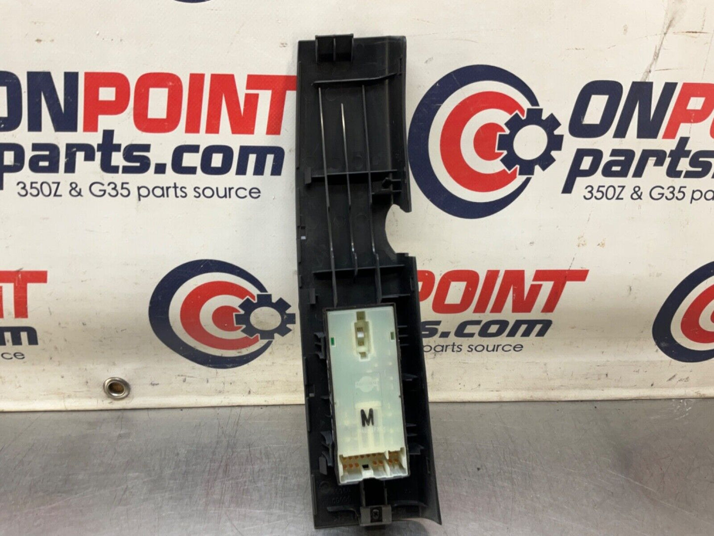 2004 Nissan Z33 350Z Passenger Right Window Door Lock Switch Trim OEM 22BLCFE - On Point Parts Inc