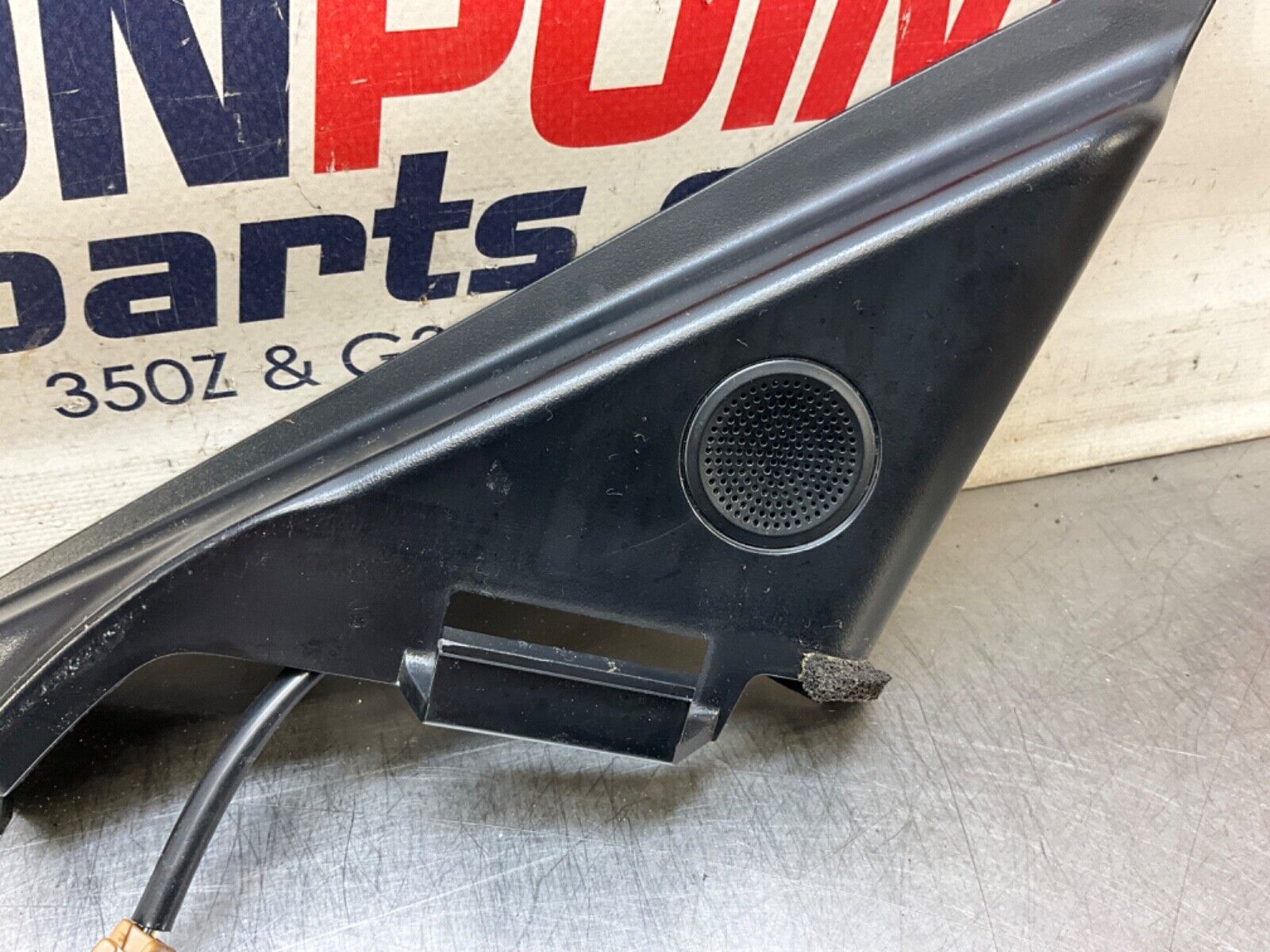 2004 Nissan Z33 350Z Passenger Right Tweeter Speaker Cover OEM 22BLCFE - On Point Parts Inc