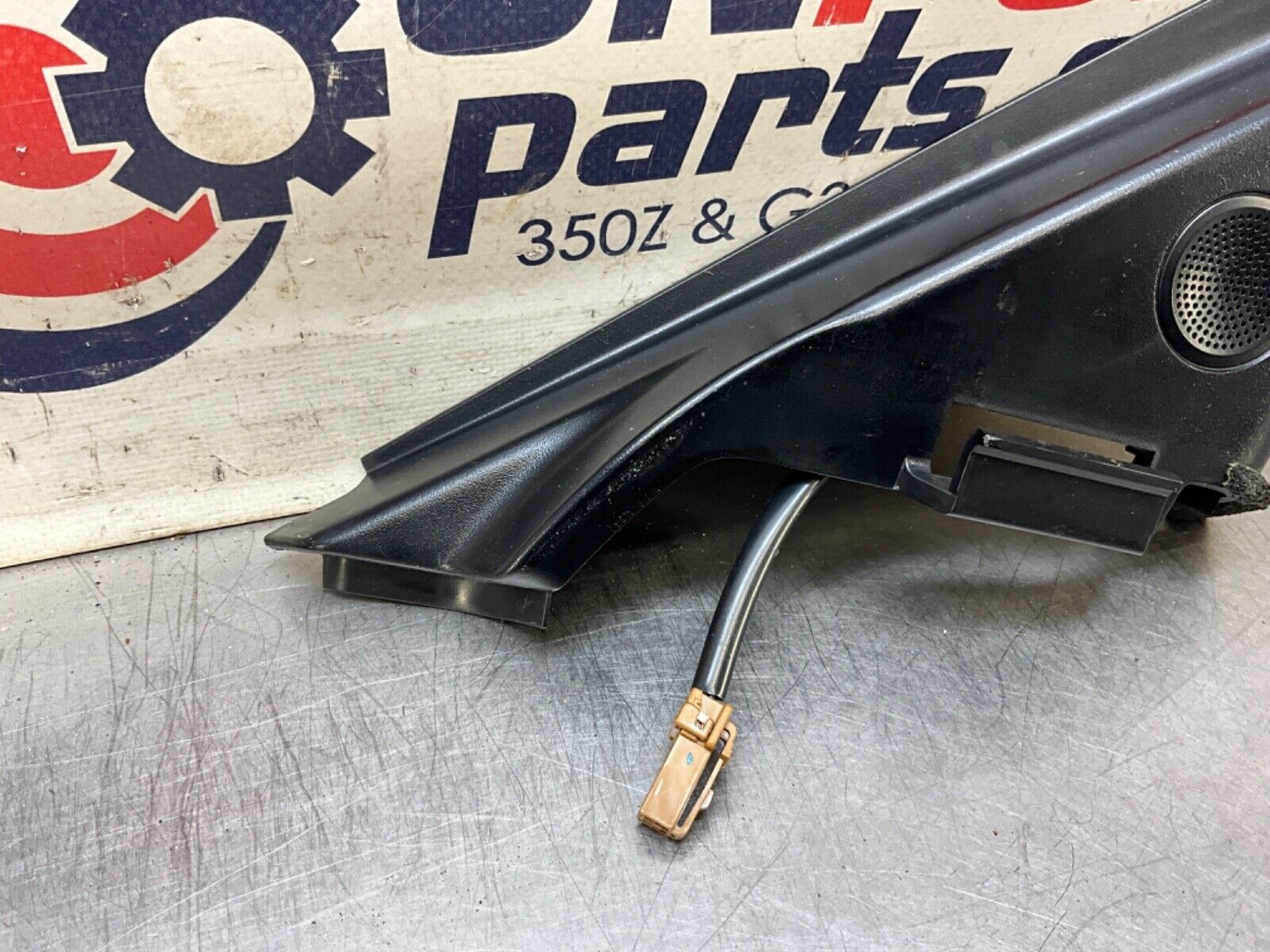 2004 Nissan Z33 350Z Passenger Right Tweeter Speaker Cover OEM 22BLCFE - On Point Parts Inc