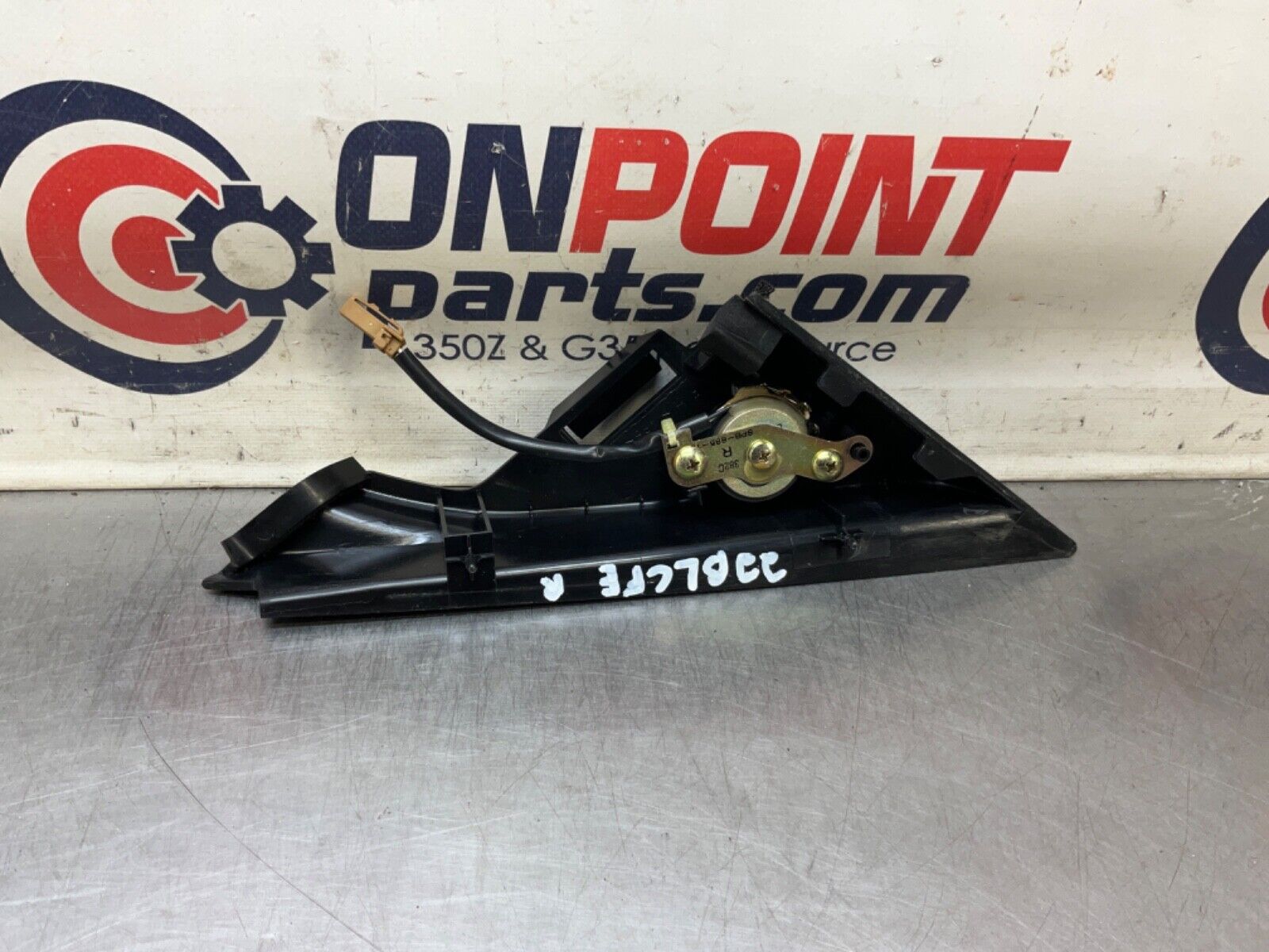 2004 Nissan Z33 350Z Passenger Right Tweeter Speaker Cover OEM 22BLCFE - On Point Parts Inc