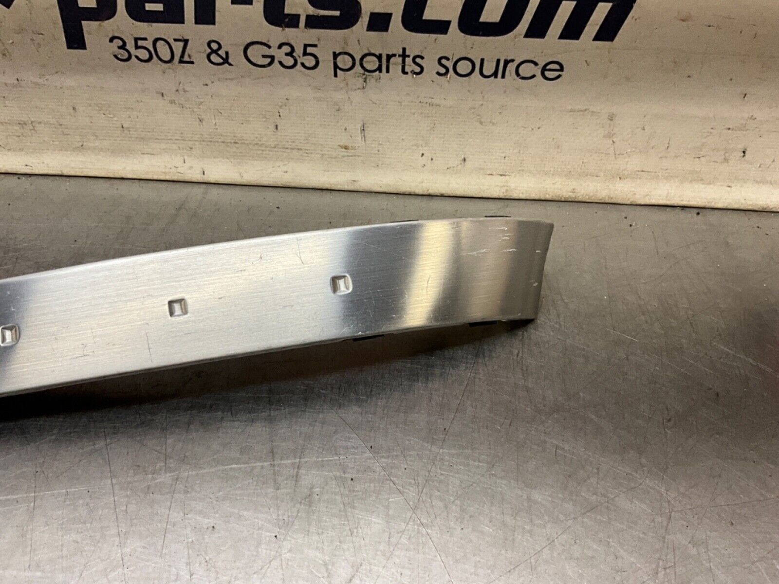 2004 Nissan Z33 350Z Passenger Right Interior Door Grip Trim 80932 OEM 22BLCFE - On Point Parts Inc