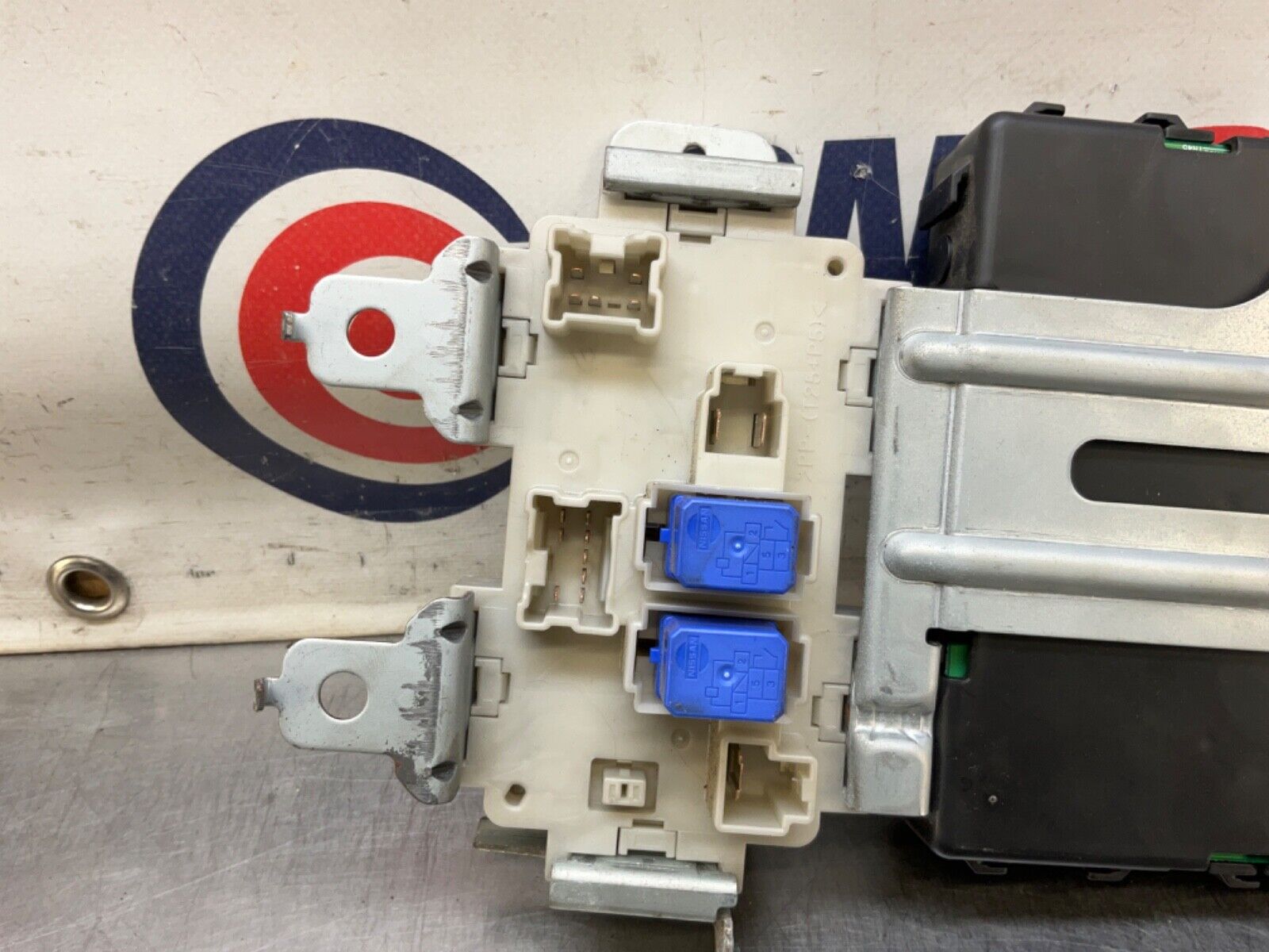 2004 Nissan Z33 350Z Manual Body Control Module BCM 284B1 CD005 OEM 22BLCFC - On Point Parts Inc