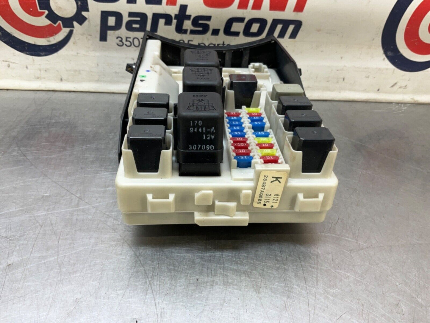 2004 Nissan Z33 350Z IPDM Large Fuse Box Relay Module 284B7-AQ006 OEM 22BLCFC - On Point Parts Inc