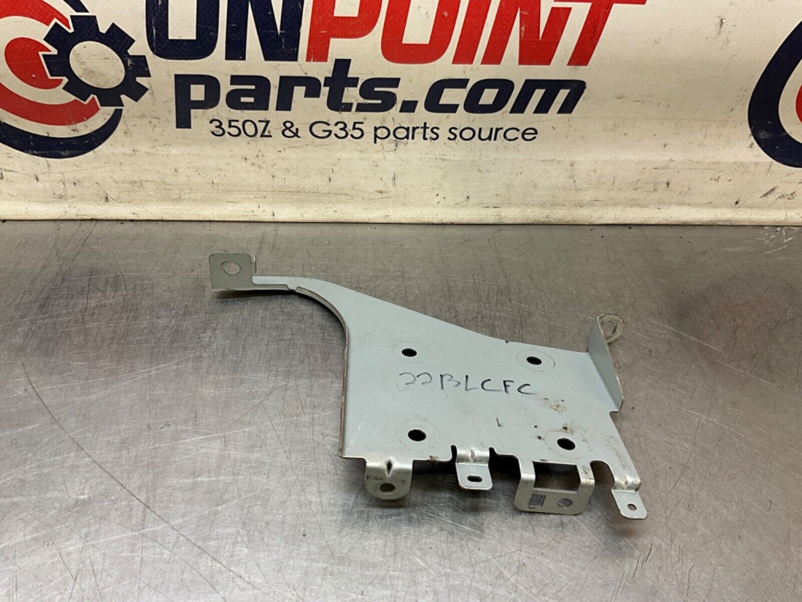 2004 Nissan Z33 350Z Double DIN Radio Mount Brackets OEM 22BLCFC - On Point Parts Inc