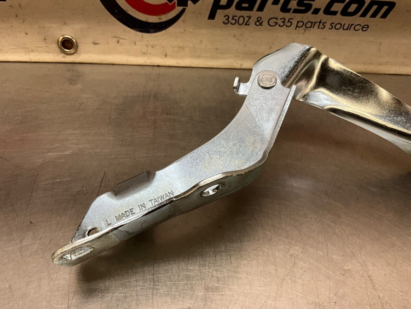 2004 Nissan Z33 350Z Hood Hinges 22BLCFC - On Point Parts Inc