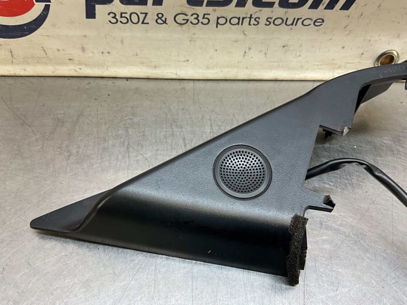 2004 Nissan Z33 350Z Driver Left Tweeter Speaker Cover OEM 22BLCFA - On Point Parts Inc