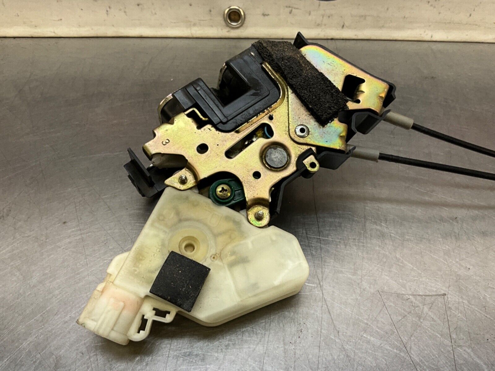 2004 Nissan Z33 350Z Driver Left  Door Lock Actuator OEM 22BLCFA - On Point Parts Inc