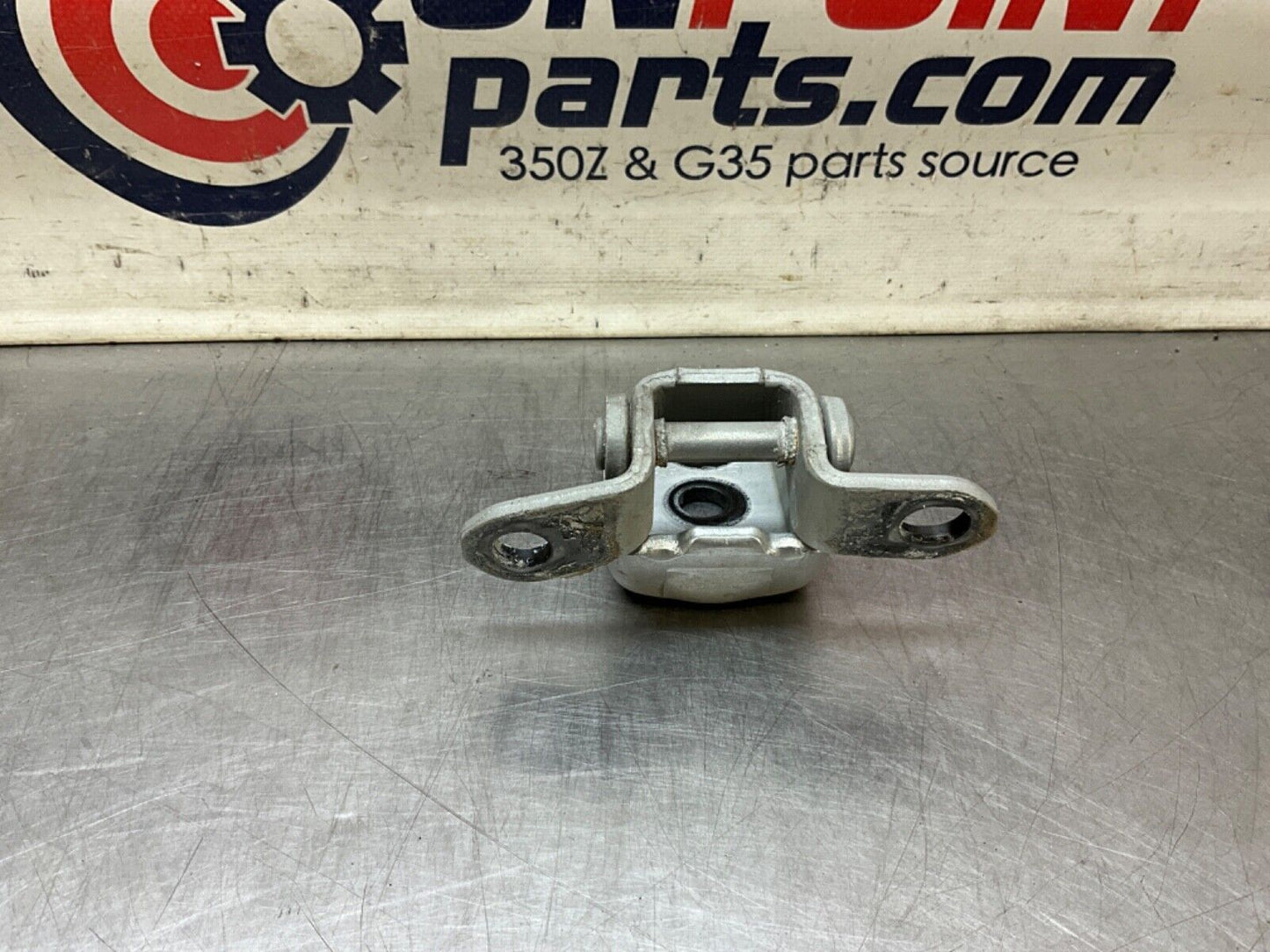 2004 Nissan Z33 350Z Driver Left Door Hinges OEM 22BLCFA - On Point Parts Inc