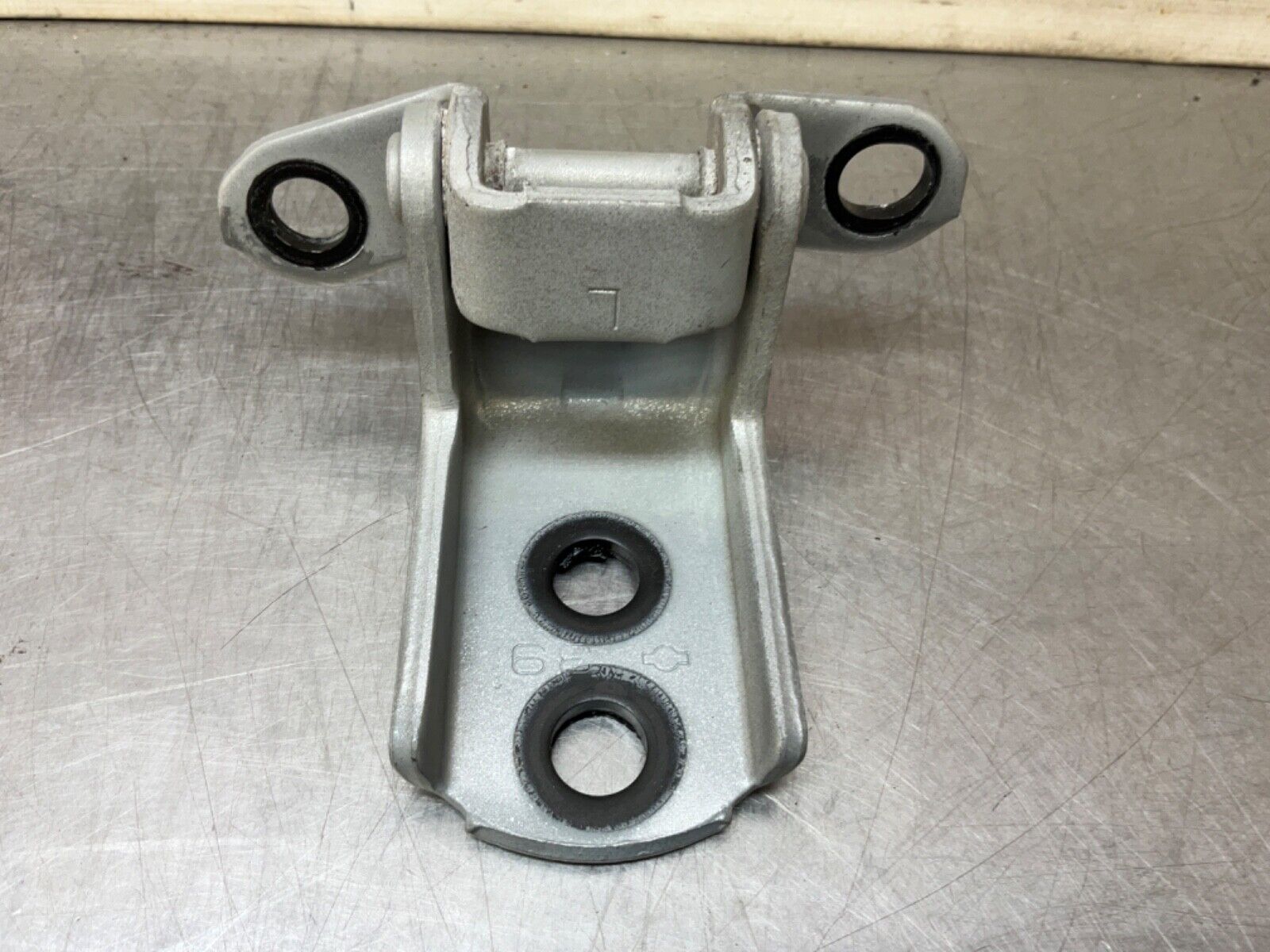 2004 Nissan Z33 350Z Driver Left Door Hinges OEM 22BLCFA - On Point Parts Inc