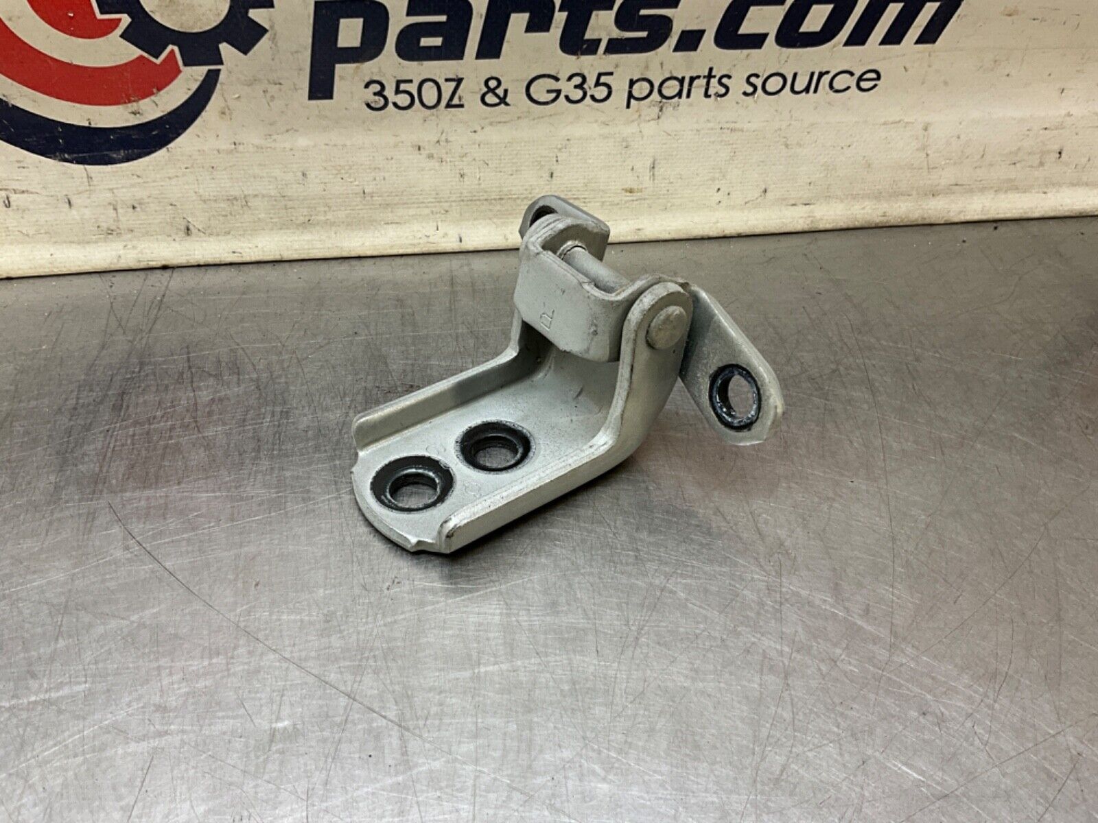 2004 Nissan Z33 350Z Driver Left Door Hinges OEM 22BLCFA - On Point Parts Inc