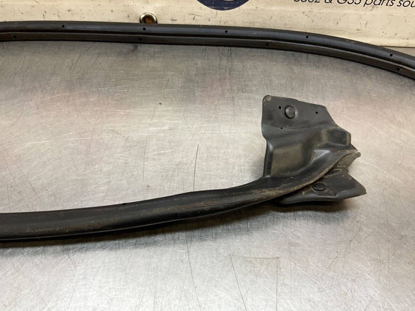 2004 Nissan Z33 350Z Passenger Right Lower Outer Door Seal OEM 22BLCFK - On Point Parts Inc
