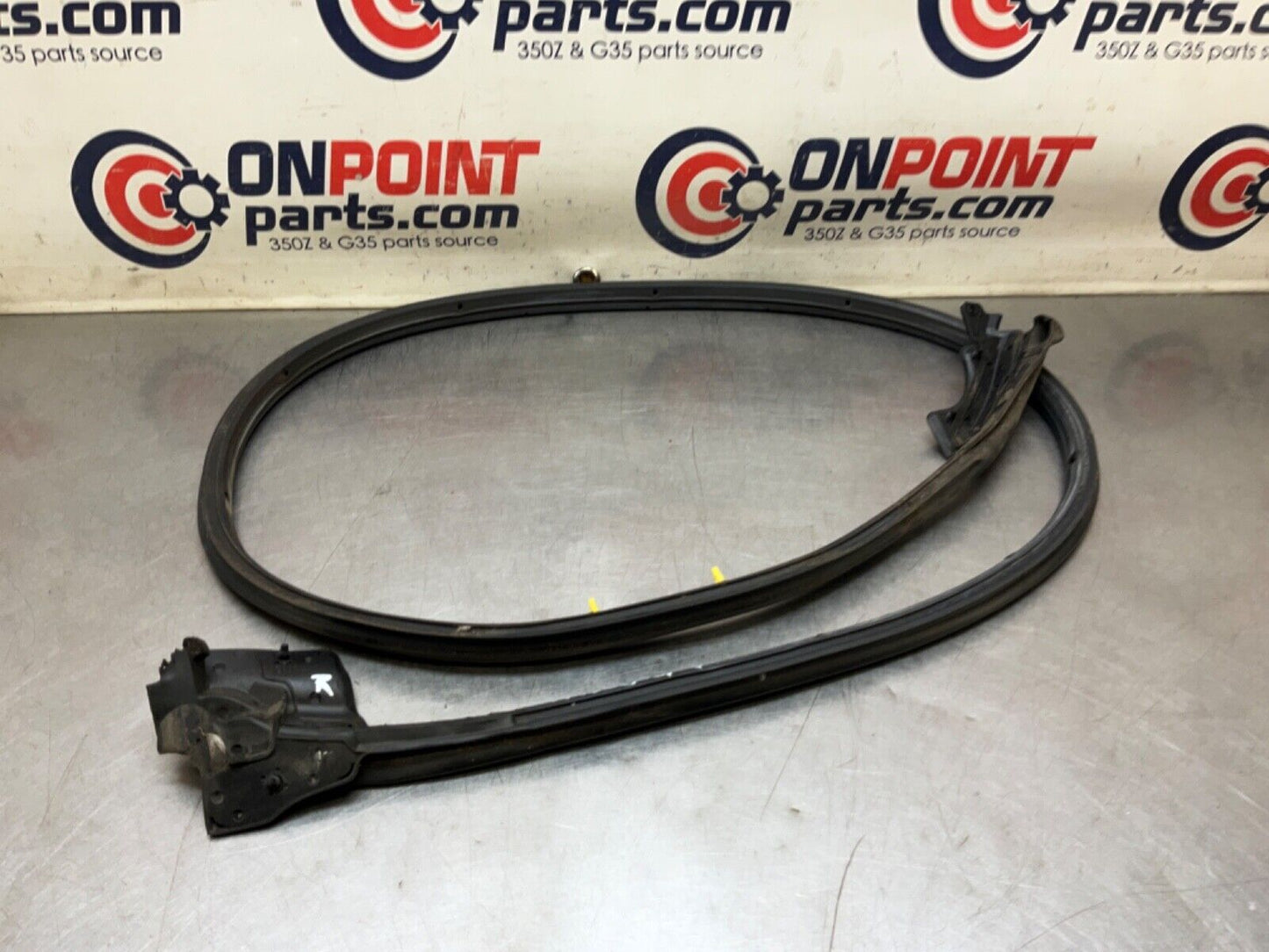 2004 Nissan Z33 350Z Passenger Right Lower Outer Door Seal OEM 22BLCFK - On Point Parts Inc