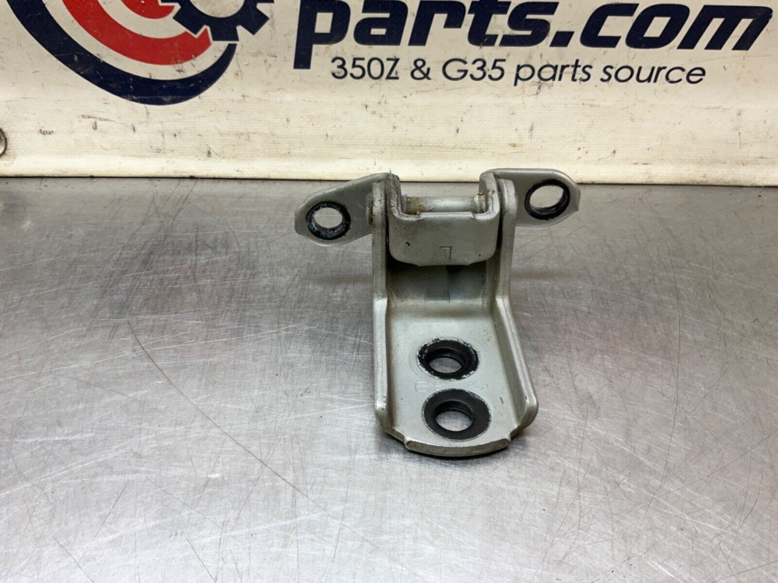 2004 Nissan Z33 350Z Passenger Right Door Hinges OEM 22BLCFE - On Point Parts Inc