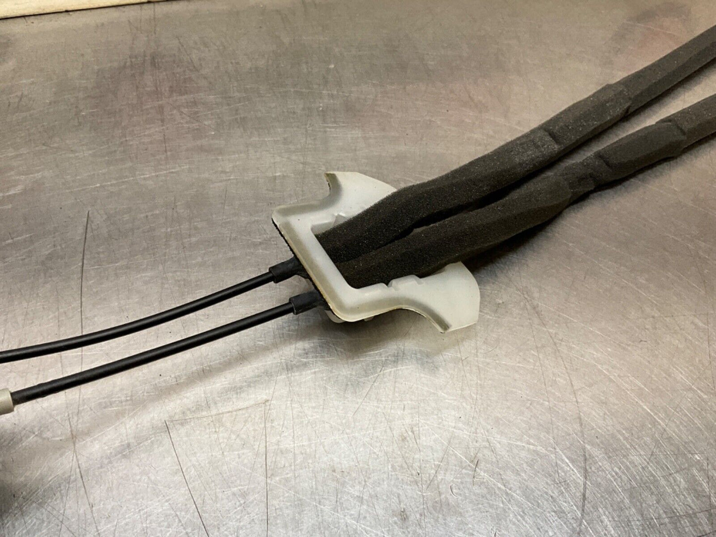 2004 Nissan Z33 350Z Passenger Right Door Lock Actuator OEM 22BLCFE - On Point Parts Inc