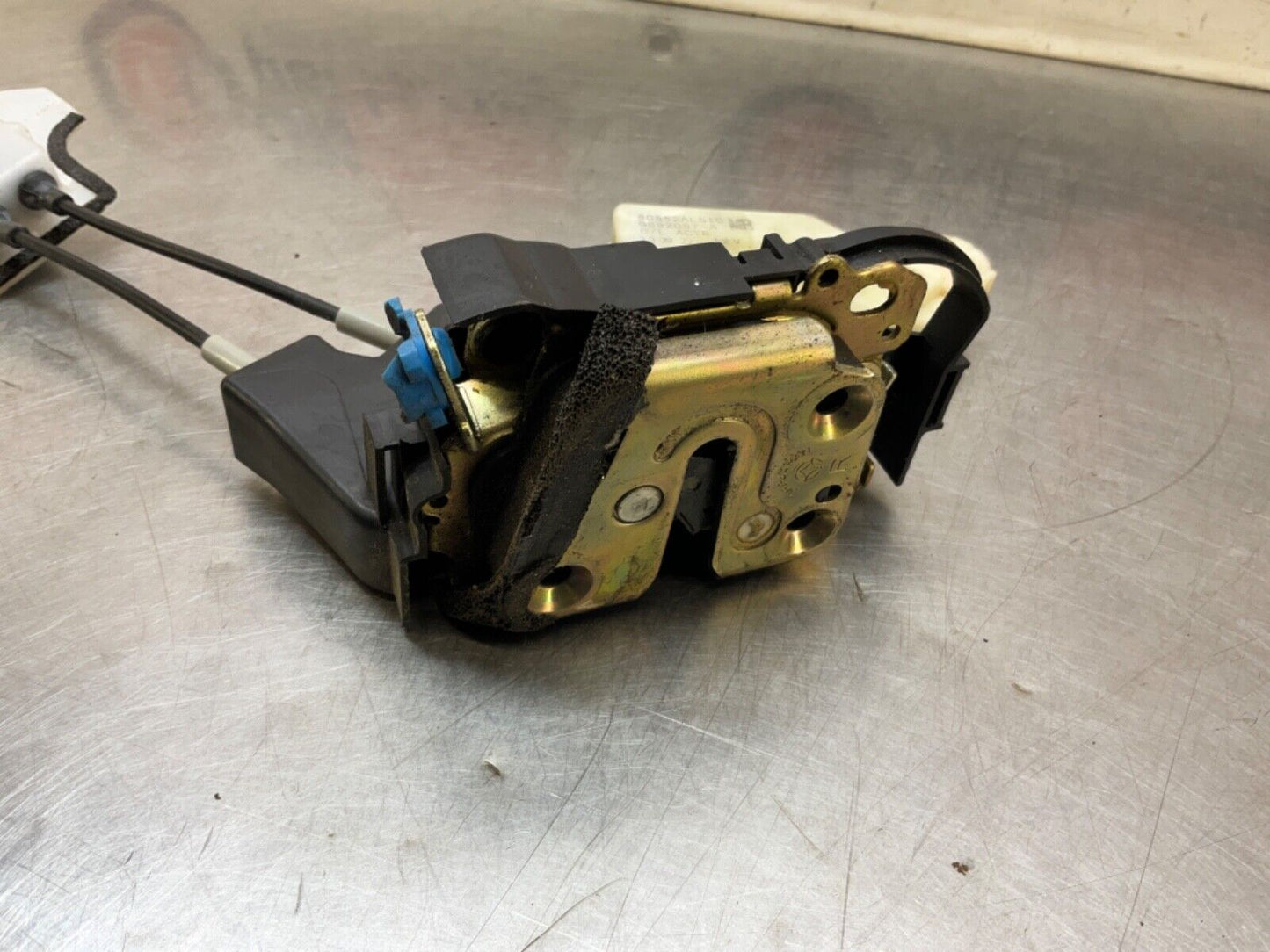 2004 Nissan Z33 350Z Passenger Right Door Lock Actuator OEM 22BLCFE - On Point Parts Inc