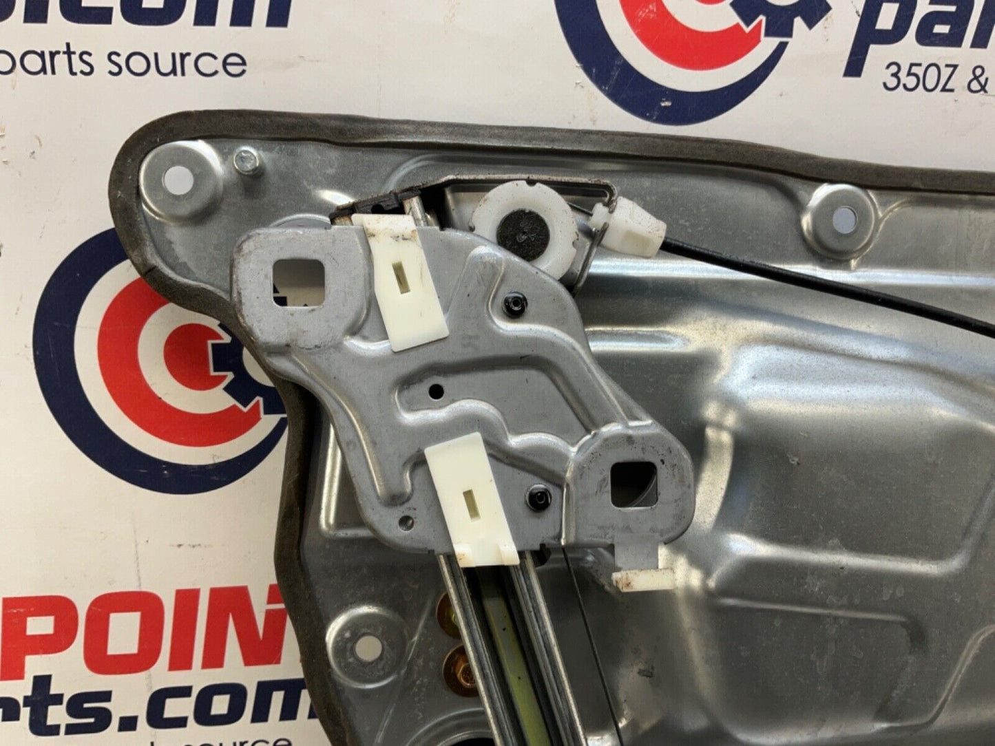 2004 Nissan Z33 350Z Passenger Right Window Regulator Motor Panel OEM 22BLCF3 - On Point Parts Inc