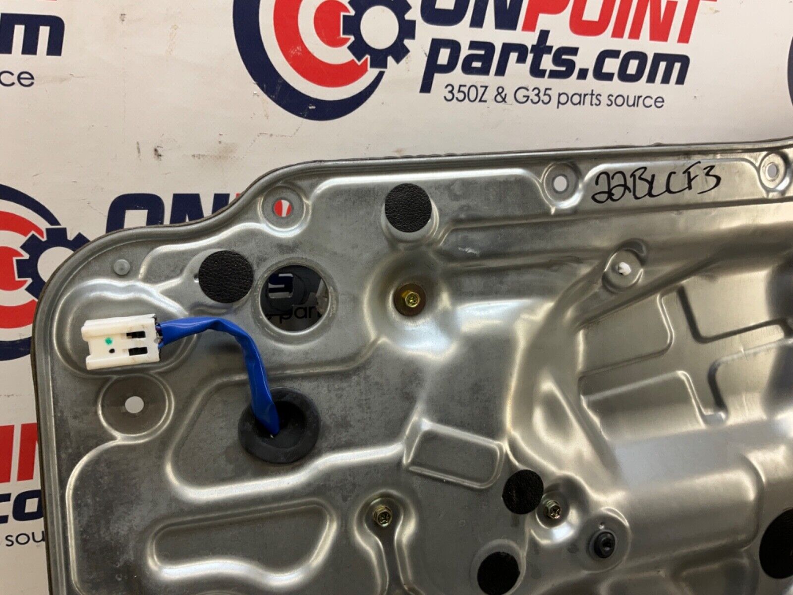 2004 Nissan Z33 350Z Passenger Right Window Regulator Motor Panel OEM 22BLCF3 - On Point Parts Inc