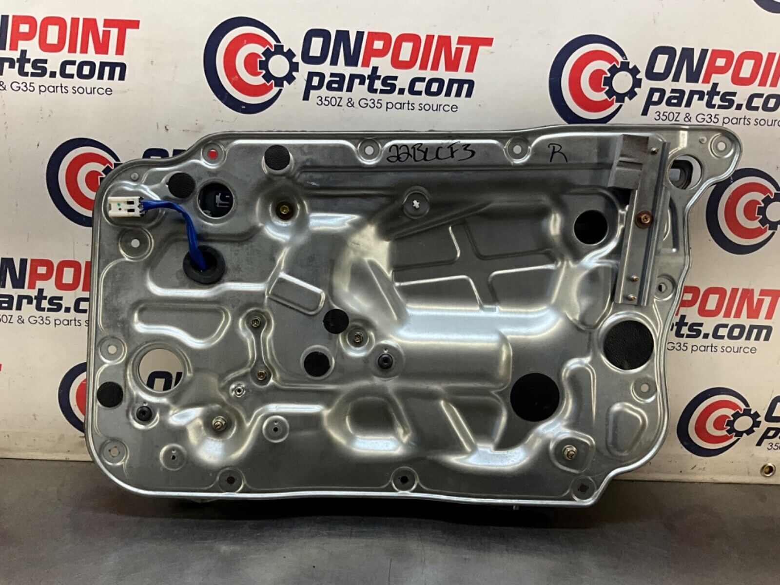 2004 Nissan Z33 350Z Passenger Right Window Regulator Motor Panel OEM 22BLCF3 - On Point Parts Inc