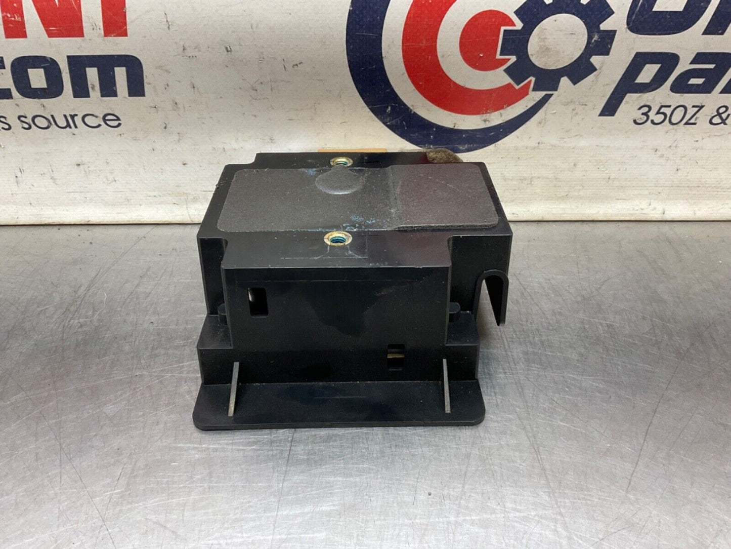 2004 Nissan Z33 350Z Bose Subwoofer Speaker Amplifier Module OEM 11BAJFC - On Point Parts Inc