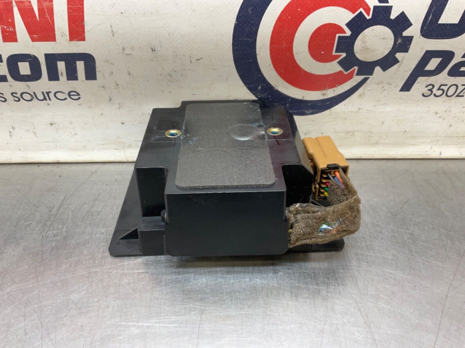 2004 Nissan Z33 350Z Bose Subwoofer Speaker Amplifier Module OEM 11BAJFC - On Point Parts Inc