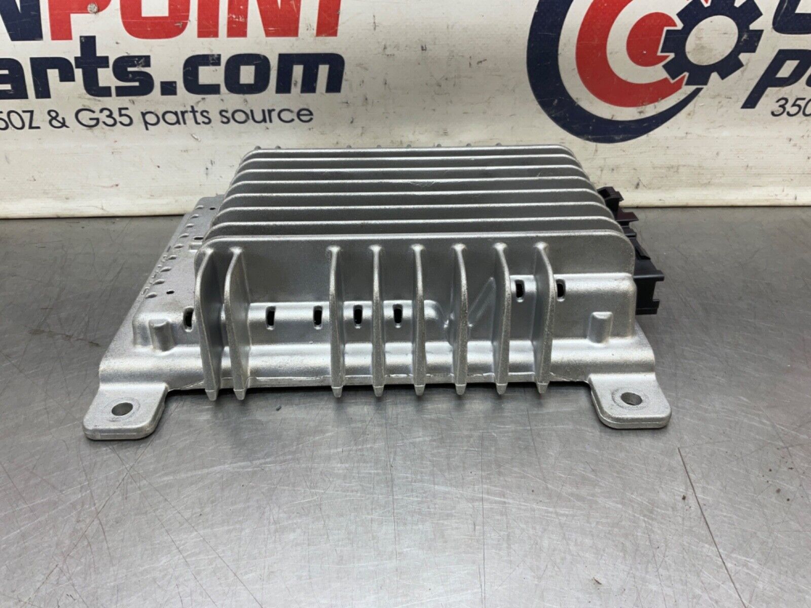 2004 Nissan Z33 350ZBose Speaker Radio Receiver Amplifier  11BAJFC - On Point Parts Inc