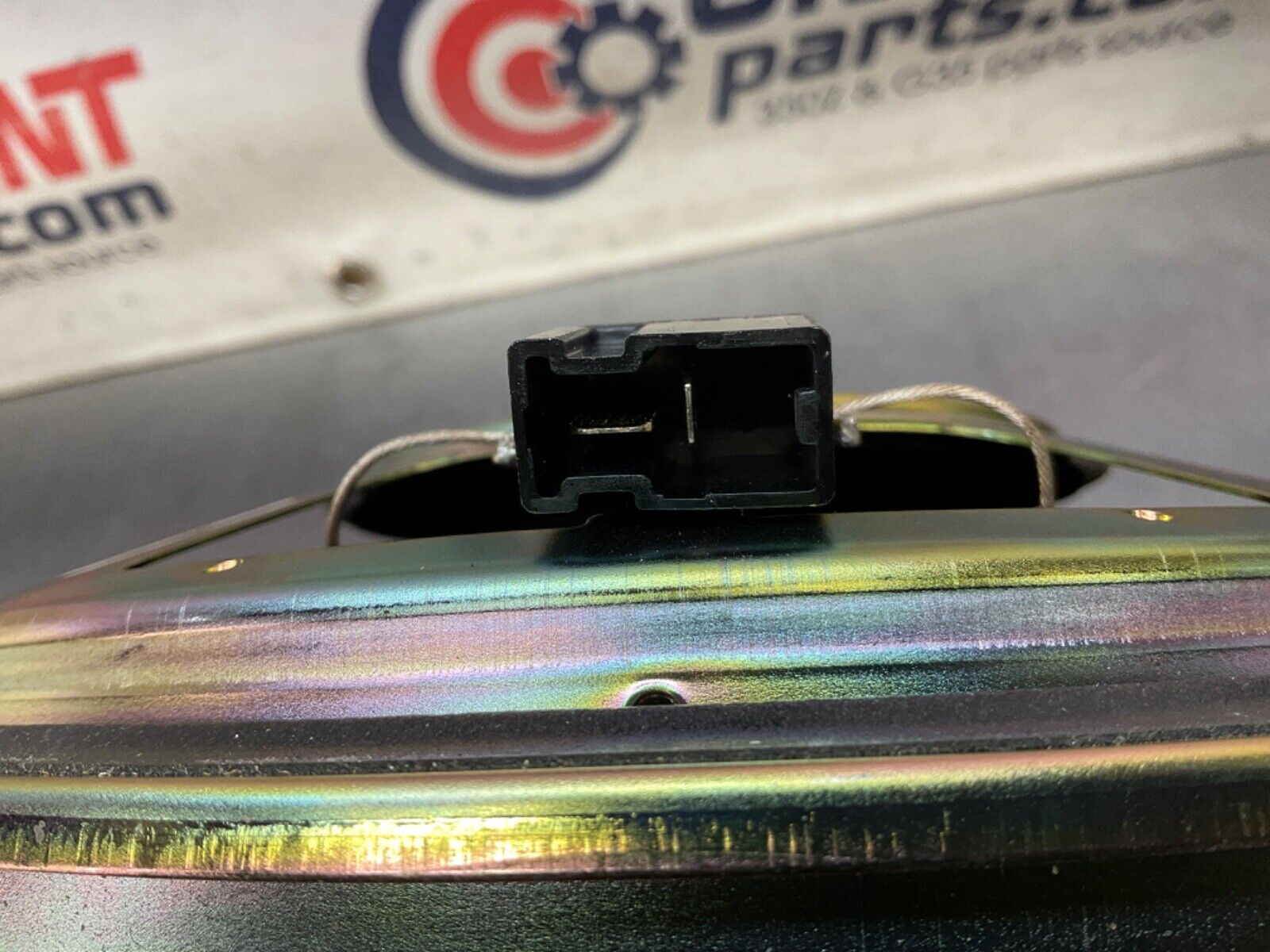 2004 Nissan Z33 350Z Bose Subwoofer Speaker 28138 OEM 11BAJFA - On Point Parts Inc